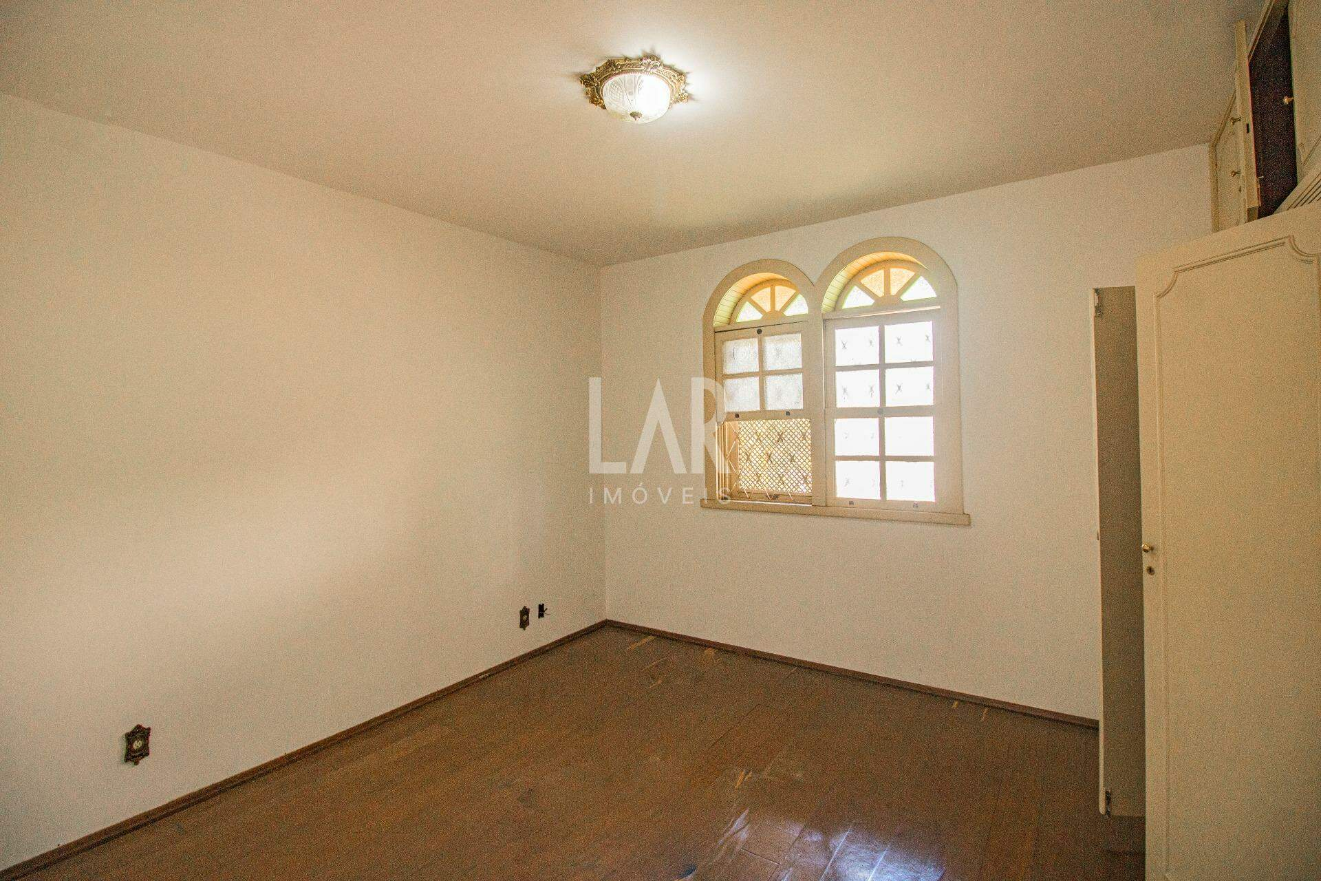 Casa de 4 quartos à venda, São Bento, Belo Horizonte - MG