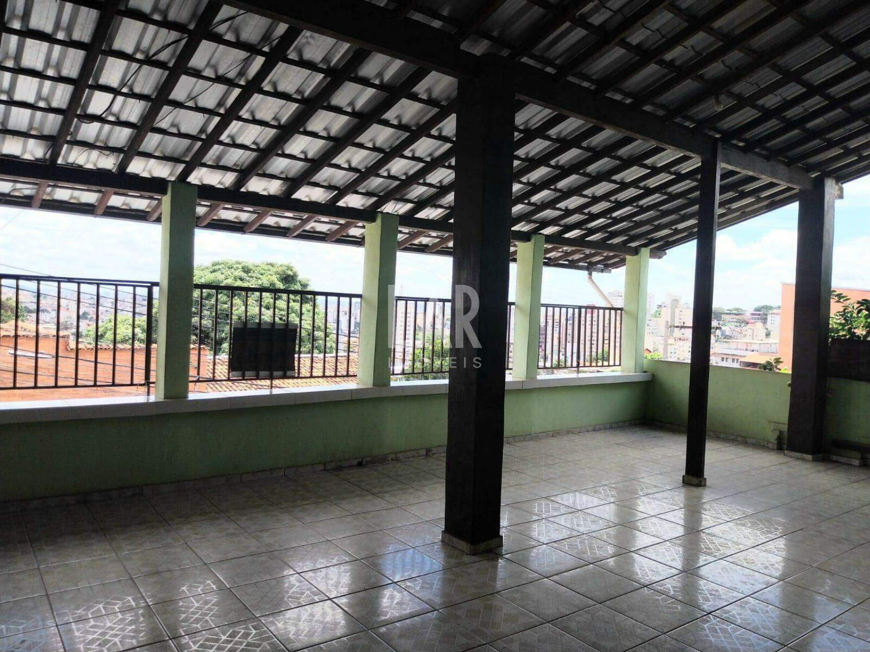 Casa de 4 quartos à venda, Concórdia, Belo Horizonte - MG