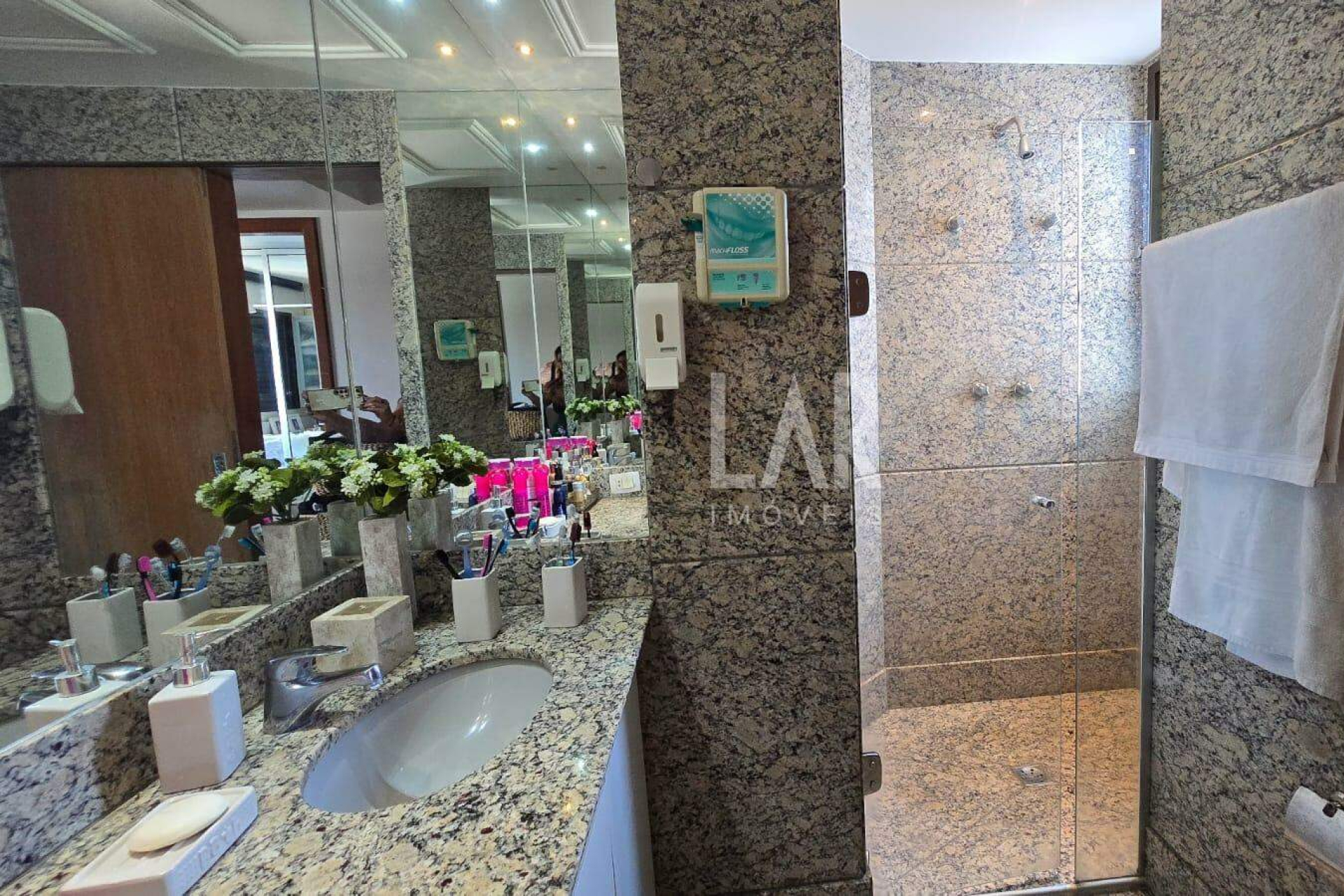 Apartamento de 4 quartos à venda, Santa Efigênia, Belo Horizonte - MG