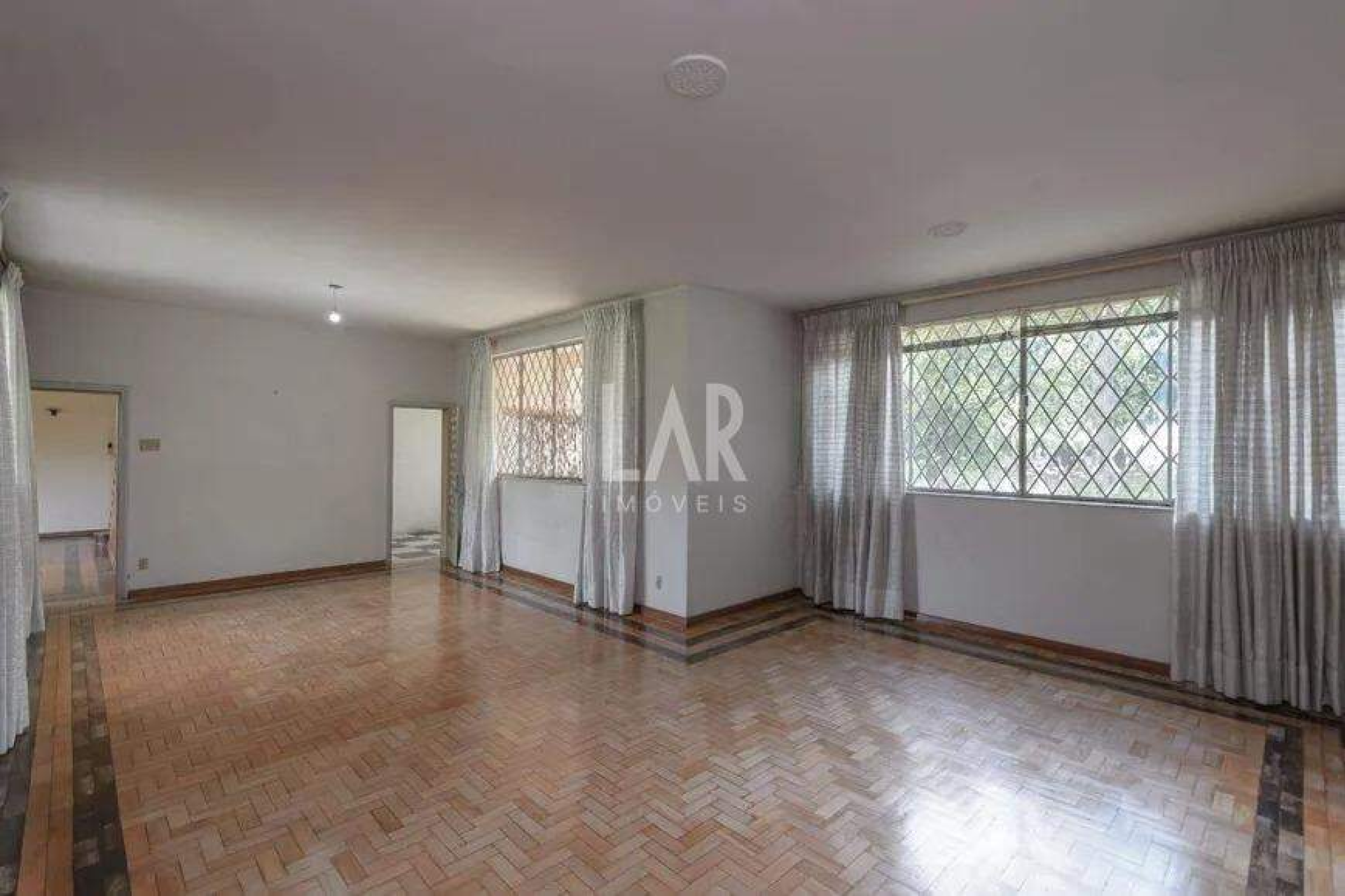Casa de 5 quartos à venda, Cidade Jardim, Belo Horizonte - MG