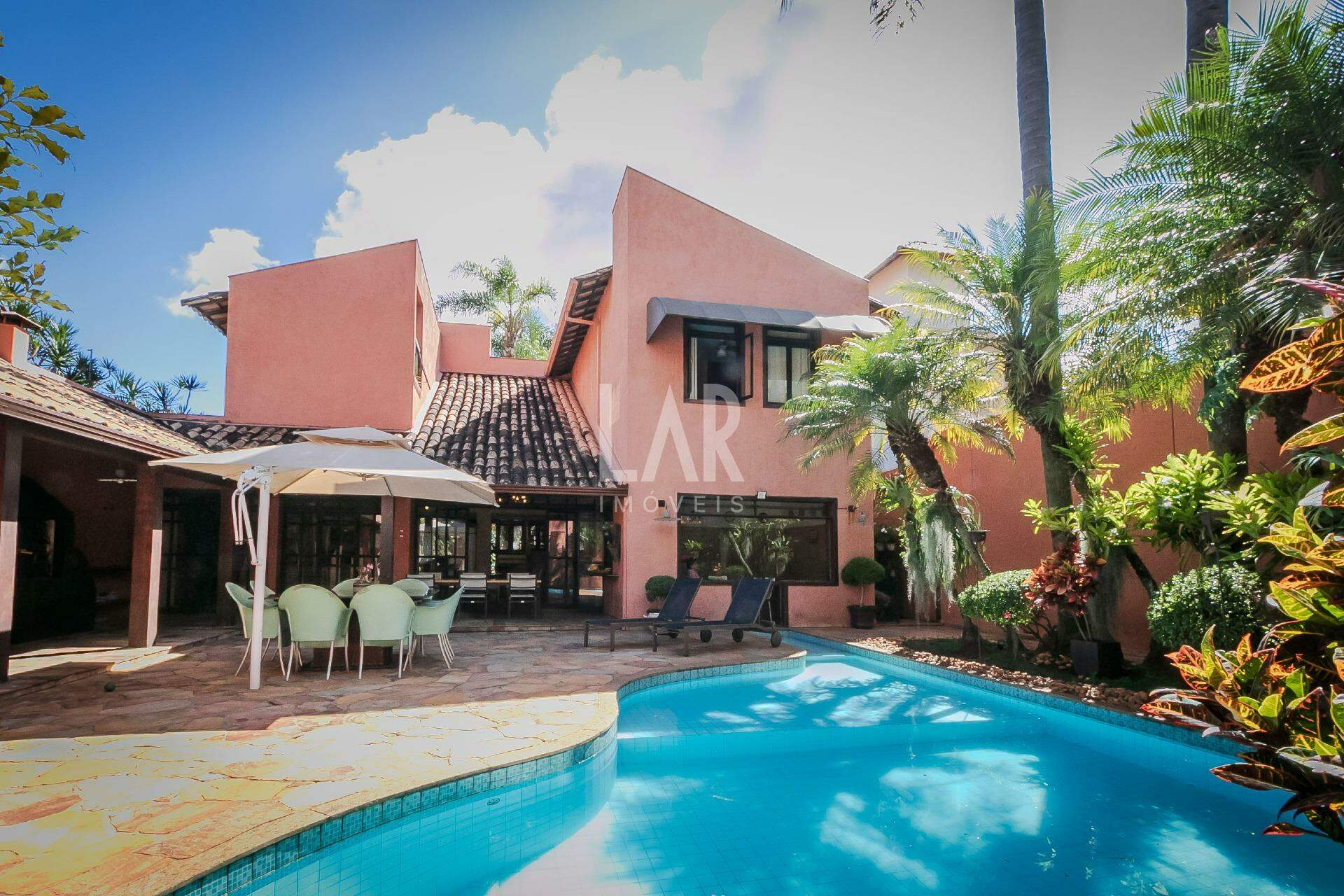 Casa de 4 quartos à venda, Belvedere, Belo Horizonte - MG