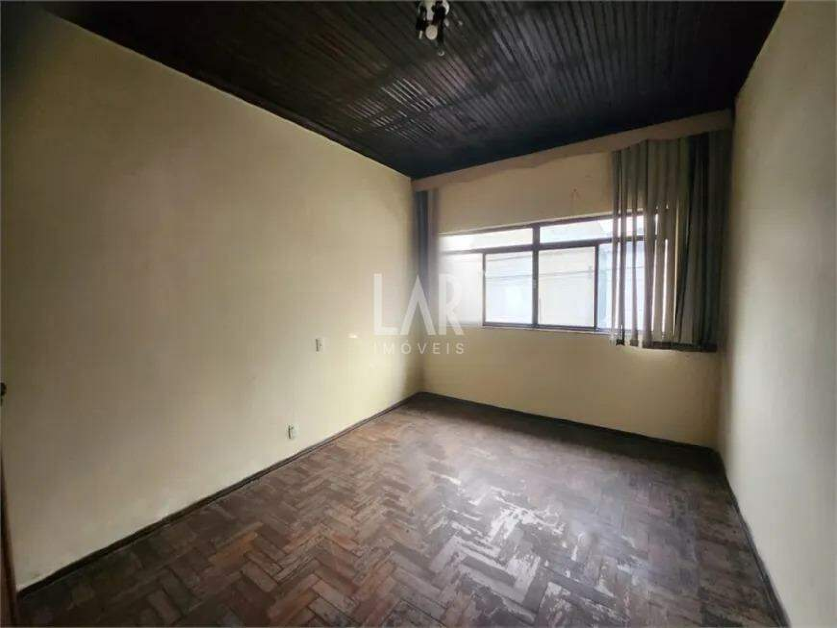 Casa de 3 quartos à venda, Centro, Nova Lima - MG
