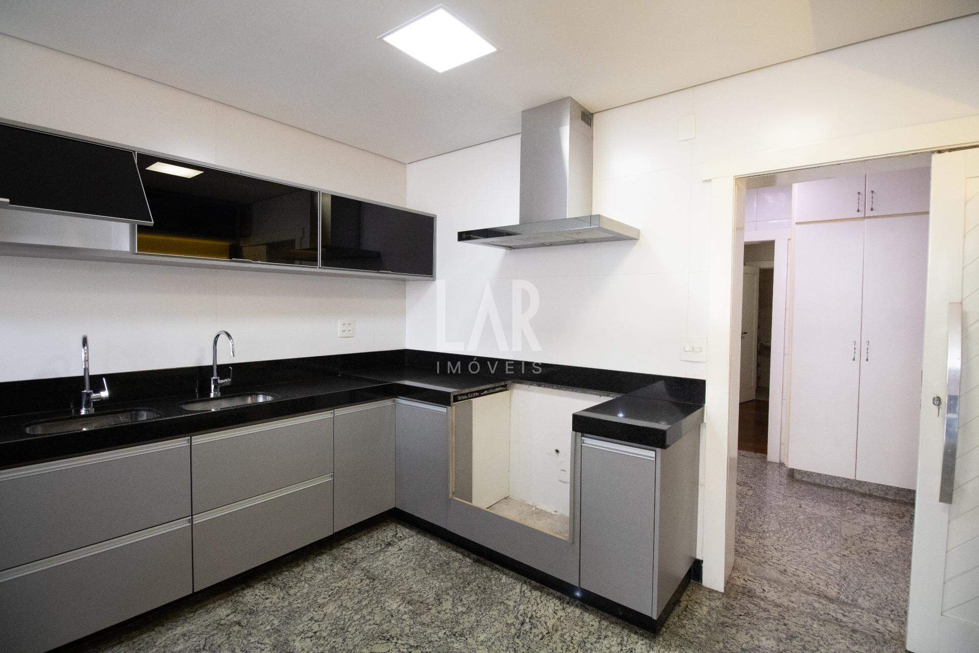 Casa de 5 quartos à venda, Dona Clara, Belo Horizonte - MG