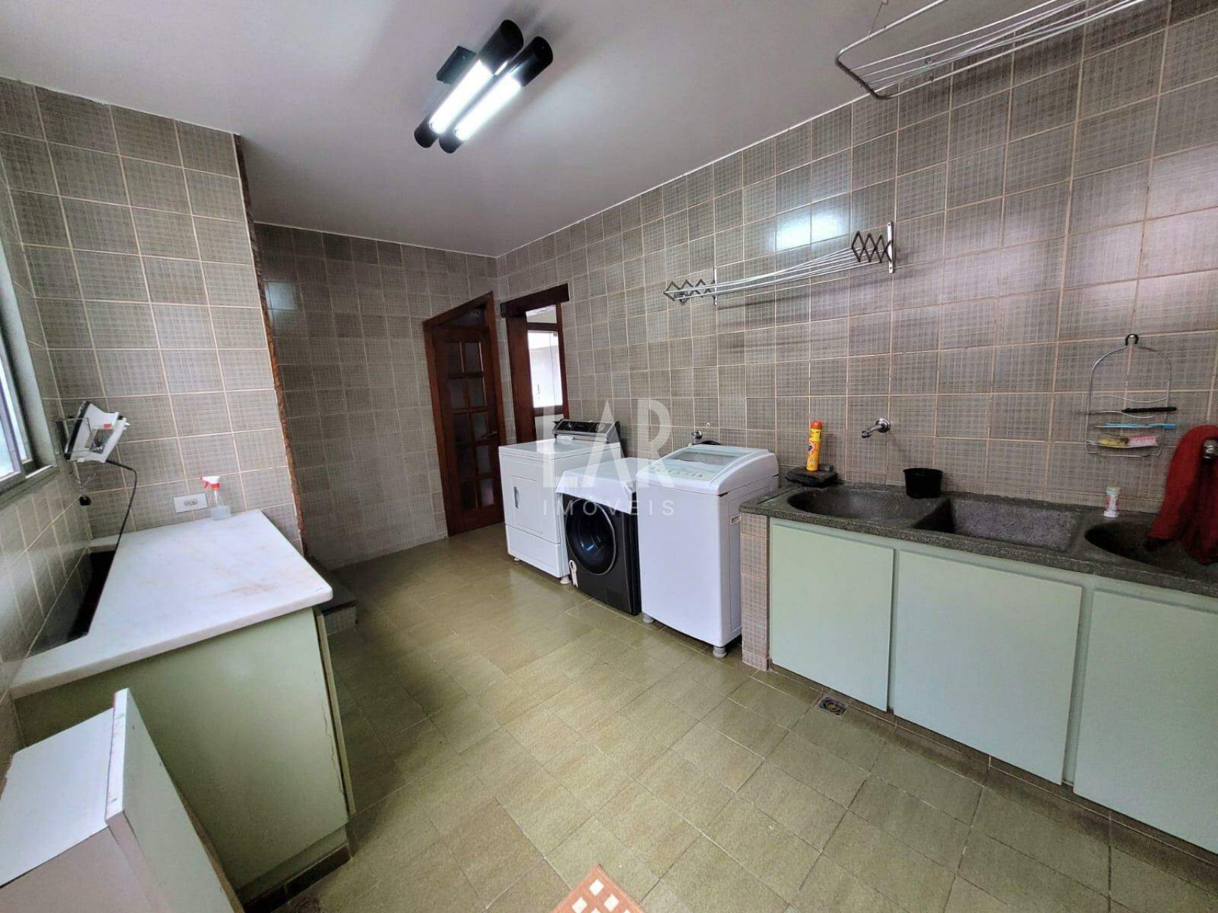 Casa de 6 quartos à venda, São Bento, Belo Horizonte - MG