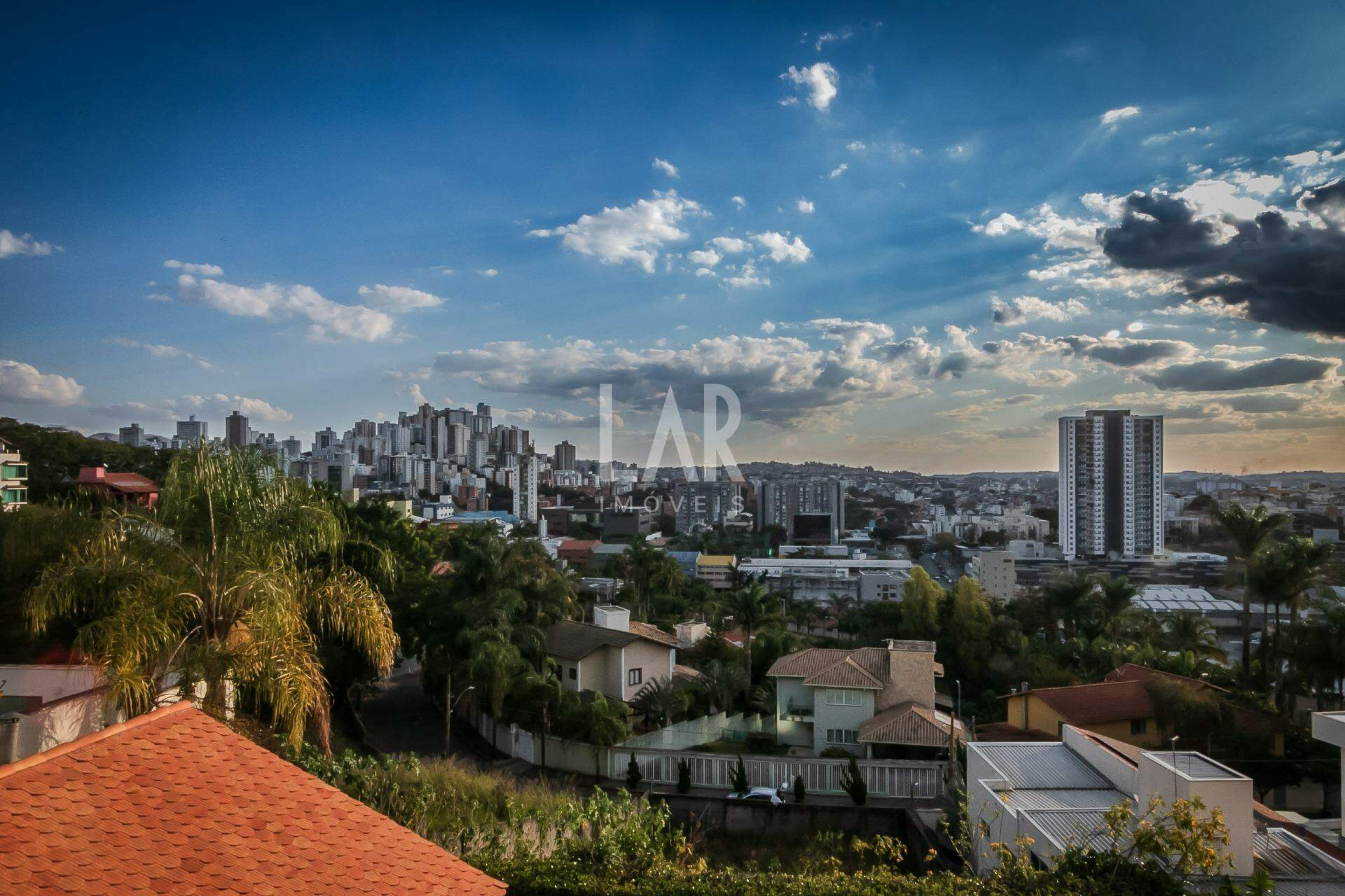 Casa de 5 quartos à venda, Estoril, Belo Horizonte - MG