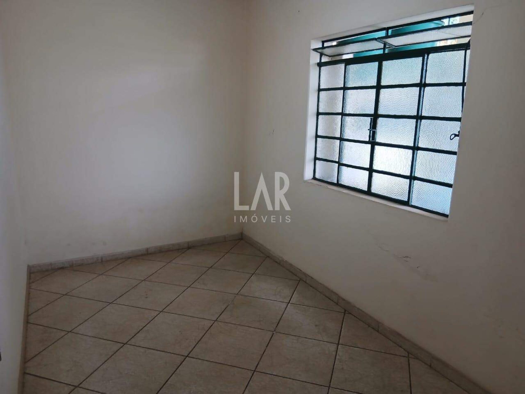 Prédio de 8 quartos à venda, Sagrada Família, Belo Horizonte - MG