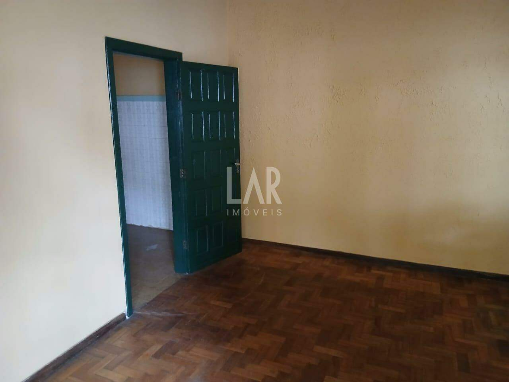 Prédio de 8 quartos à venda, Sagrada Família, Belo Horizonte - MG