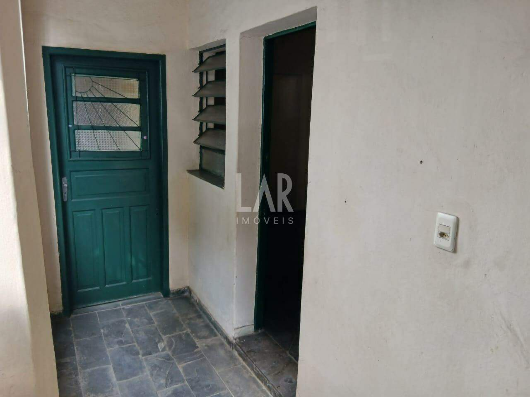 Prédio de 8 quartos à venda, Sagrada Família, Belo Horizonte - MG