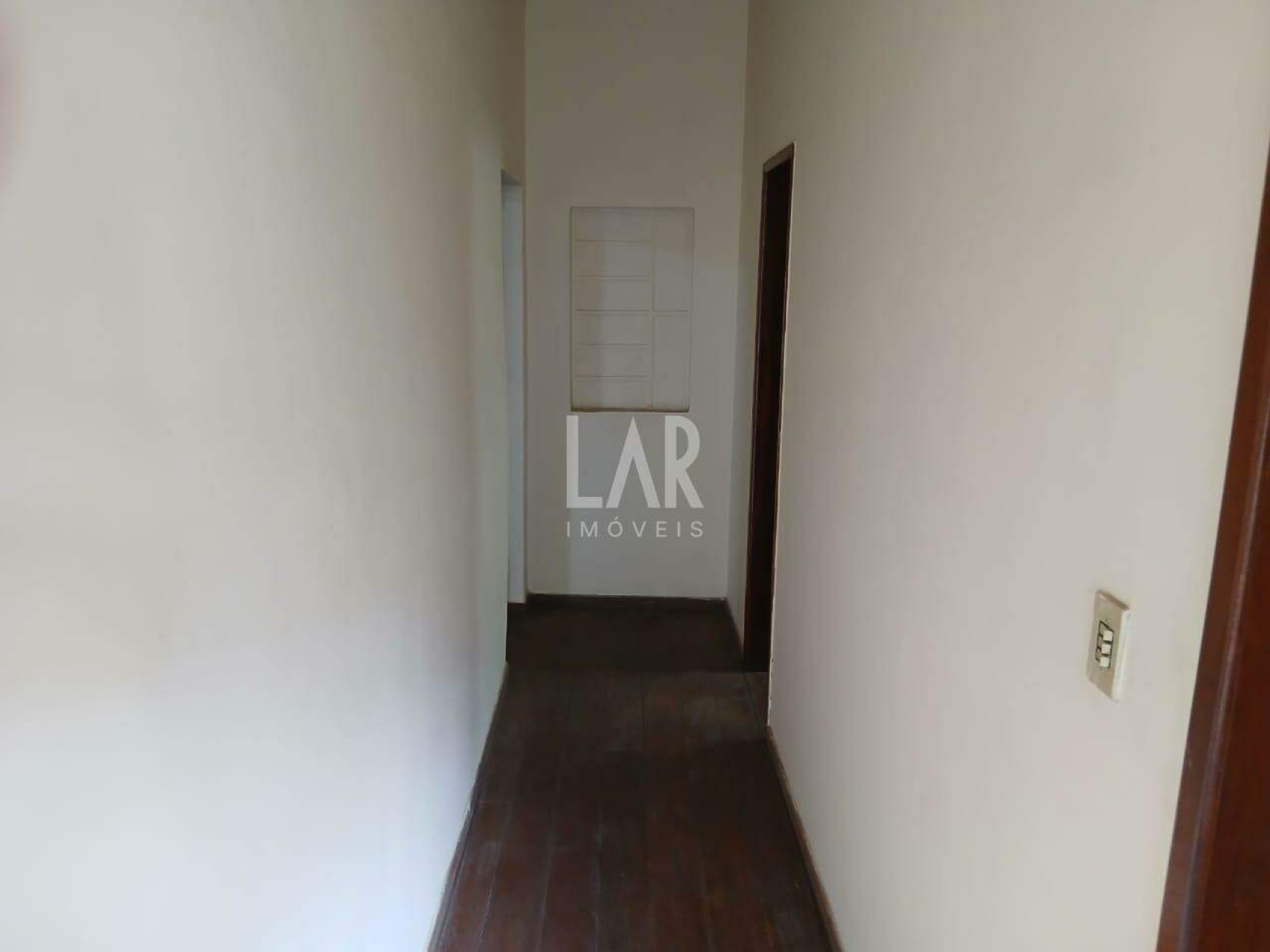 Prédio de 8 quartos à venda, Sagrada Família, Belo Horizonte - MG