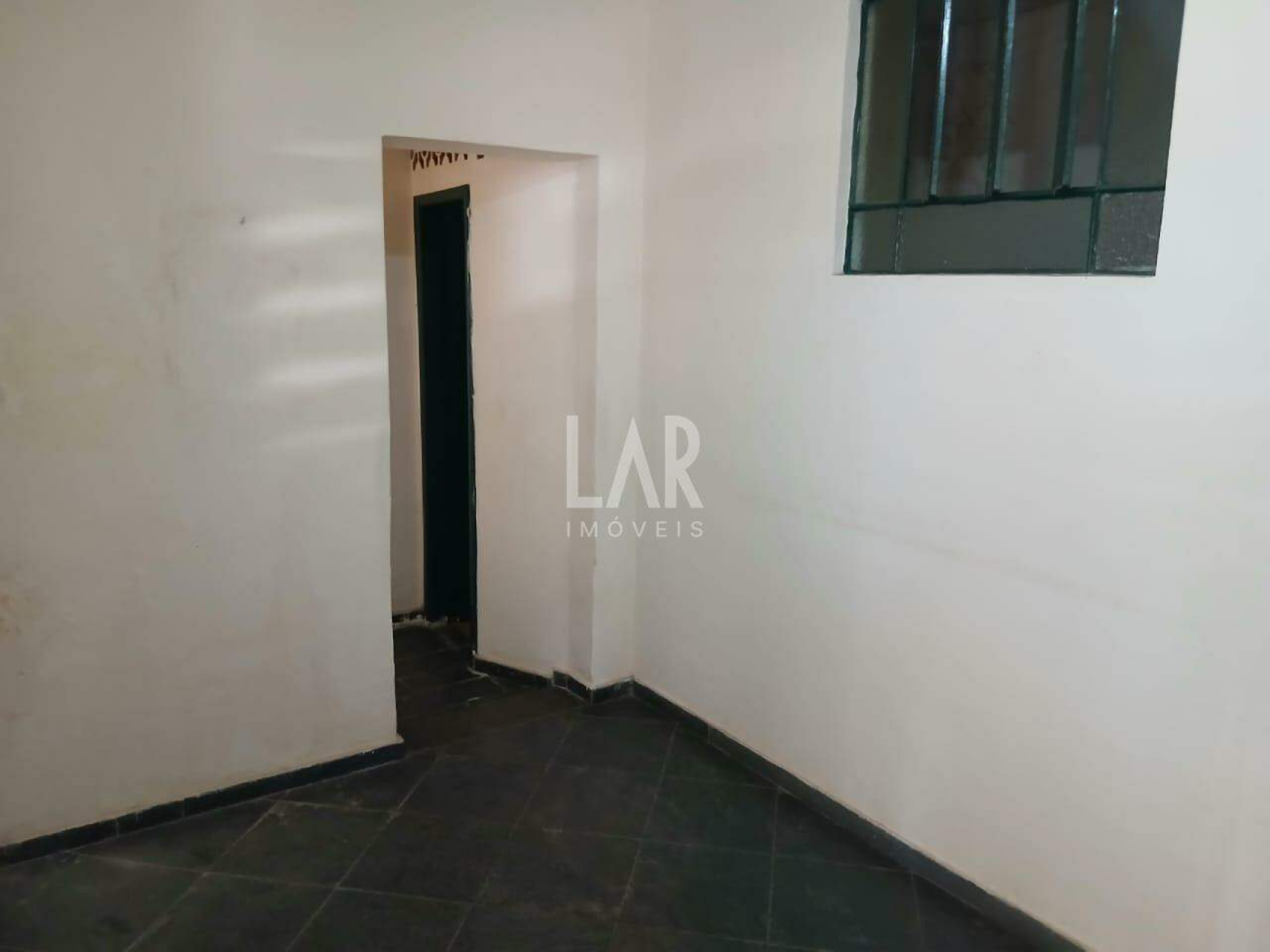 Prédio de 8 quartos à venda, Sagrada Família, Belo Horizonte - MG