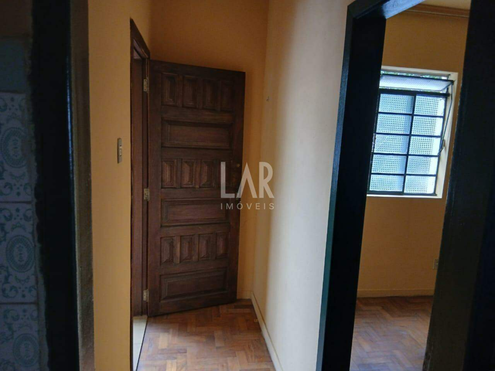 Prédio de 8 quartos à venda, Sagrada Família, Belo Horizonte - MG