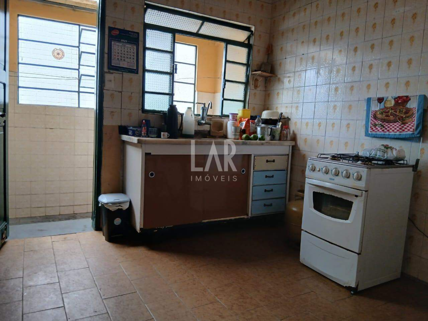 Prédio de 8 quartos à venda, Sagrada Família, Belo Horizonte - MG
