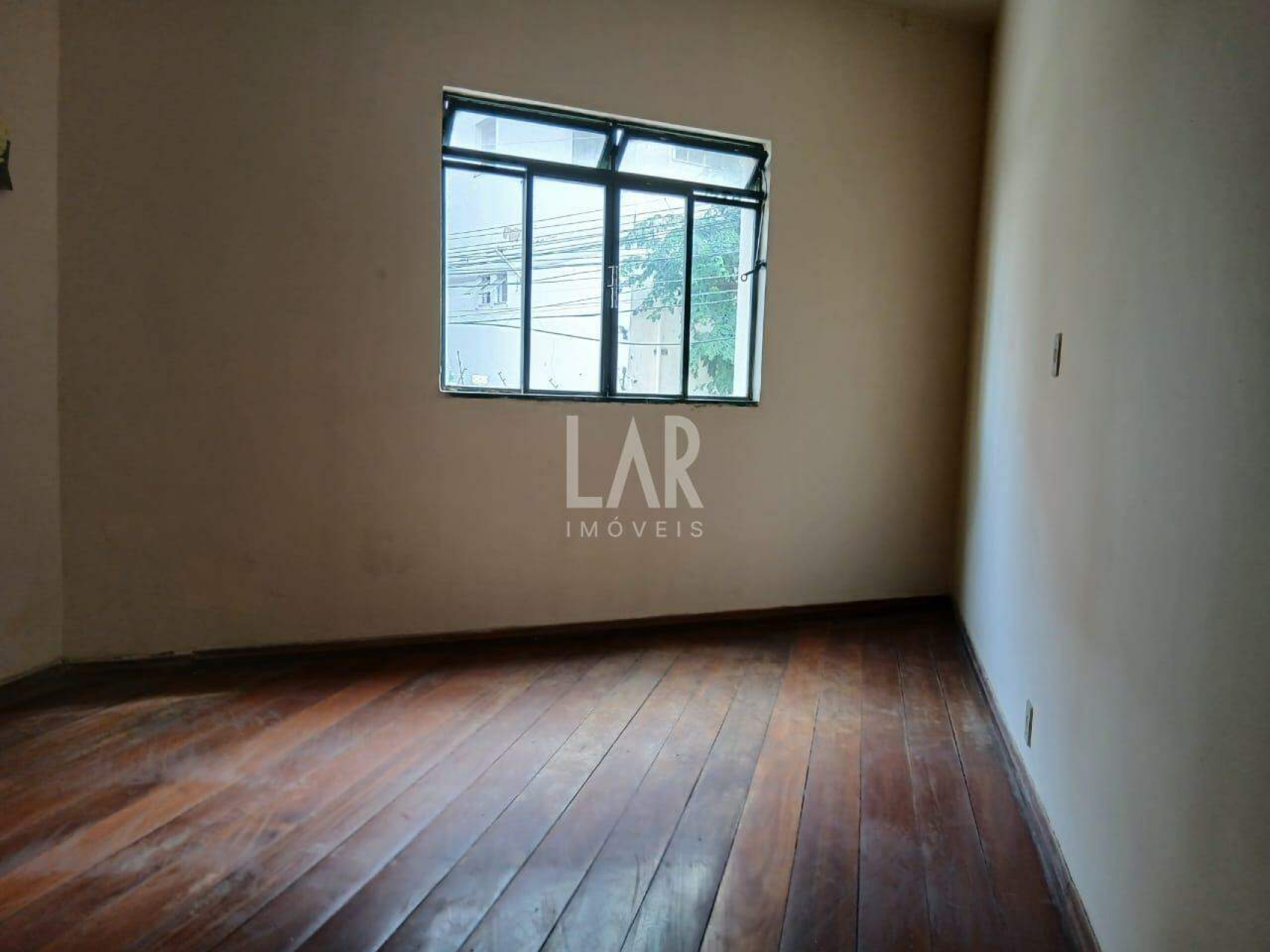 Prédio de 8 quartos à venda, Sagrada Família, Belo Horizonte - MG