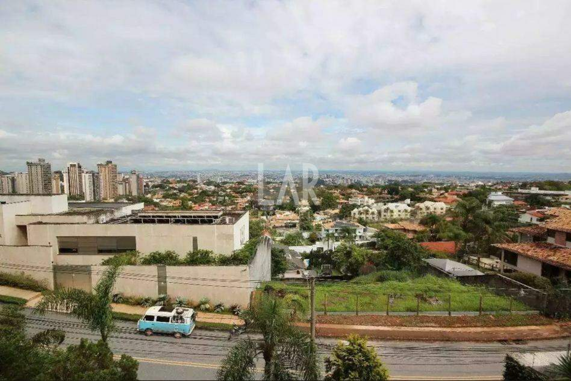 Casa de 4 quartos à venda, Belvedere, Belo Horizonte - MG