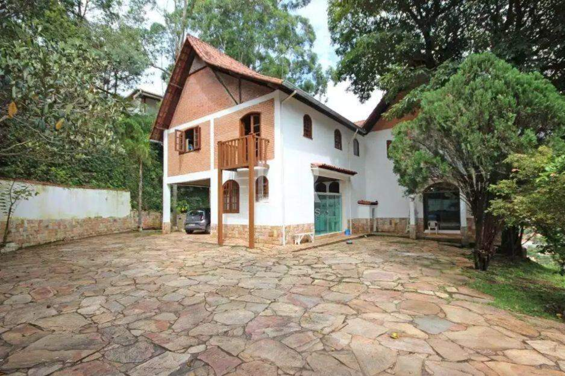 Casa de 4 quartos à venda, Belvedere, Belo Horizonte - MG