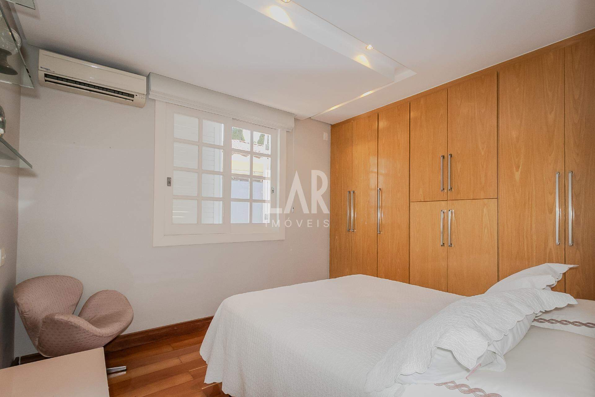 Casa de 4 quartos à venda, São Luiz, Belo Horizonte - MG
