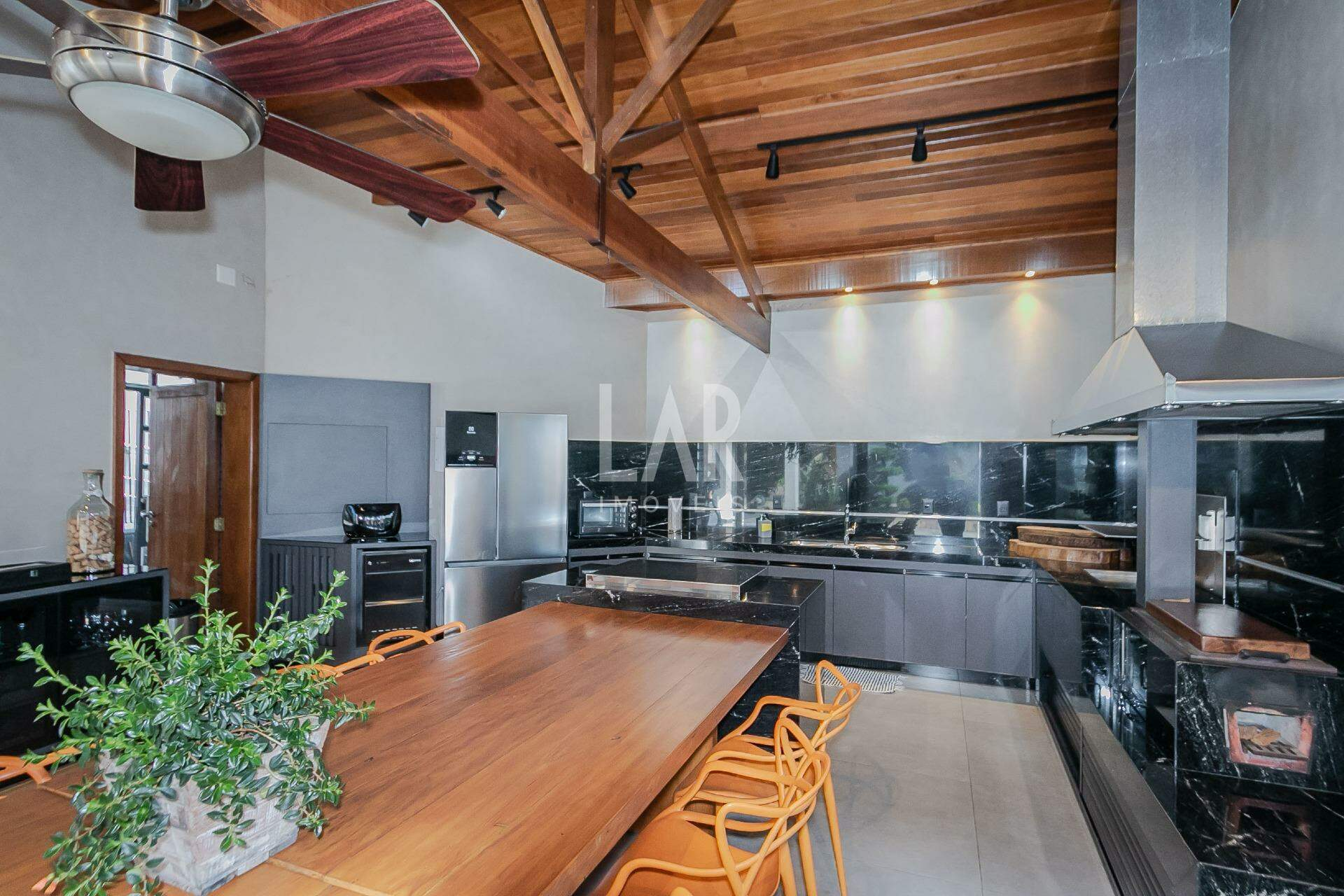 Casa de 4 quartos à venda, São Luiz, Belo Horizonte - MG