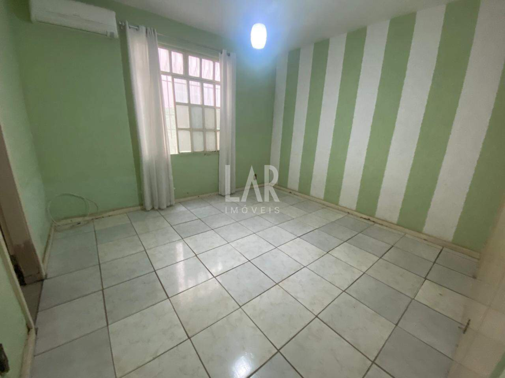 Casa de 4 quartos à venda, Itapoã, Belo Horizonte - MG