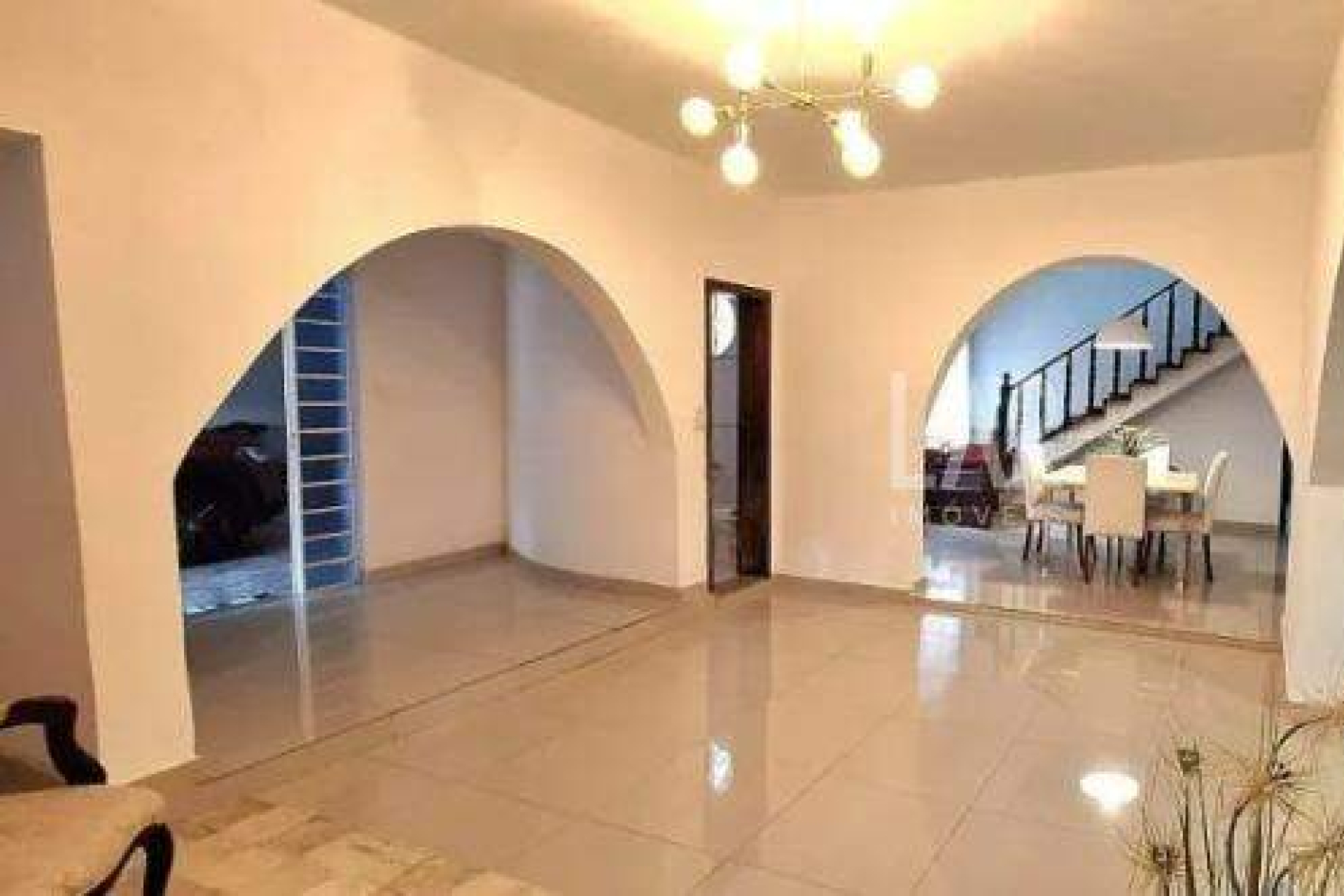 Casa de 3 quartos à venda, Sagrada Família, Belo Horizonte - MG