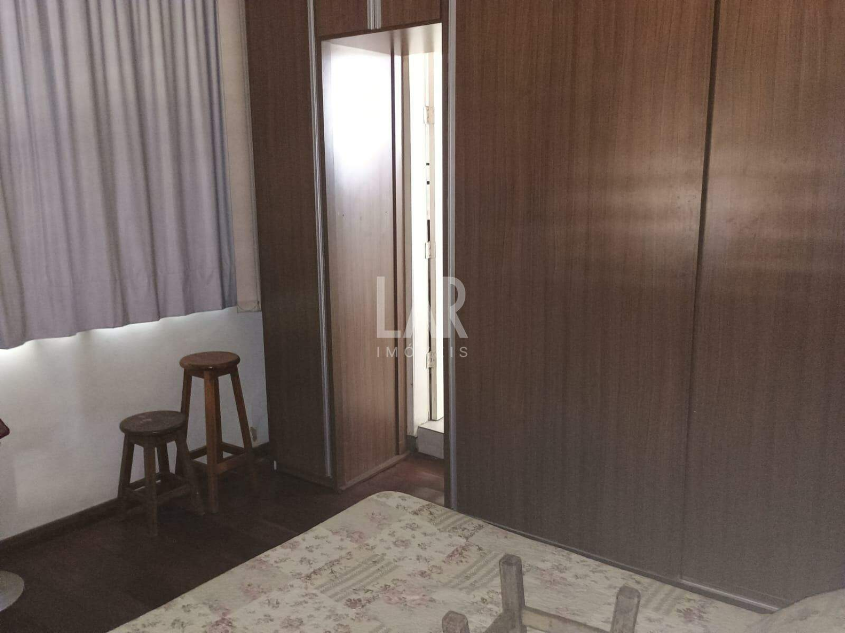 Casa de 7 quartos à venda, Santa Efigênia, Belo Horizonte - MG