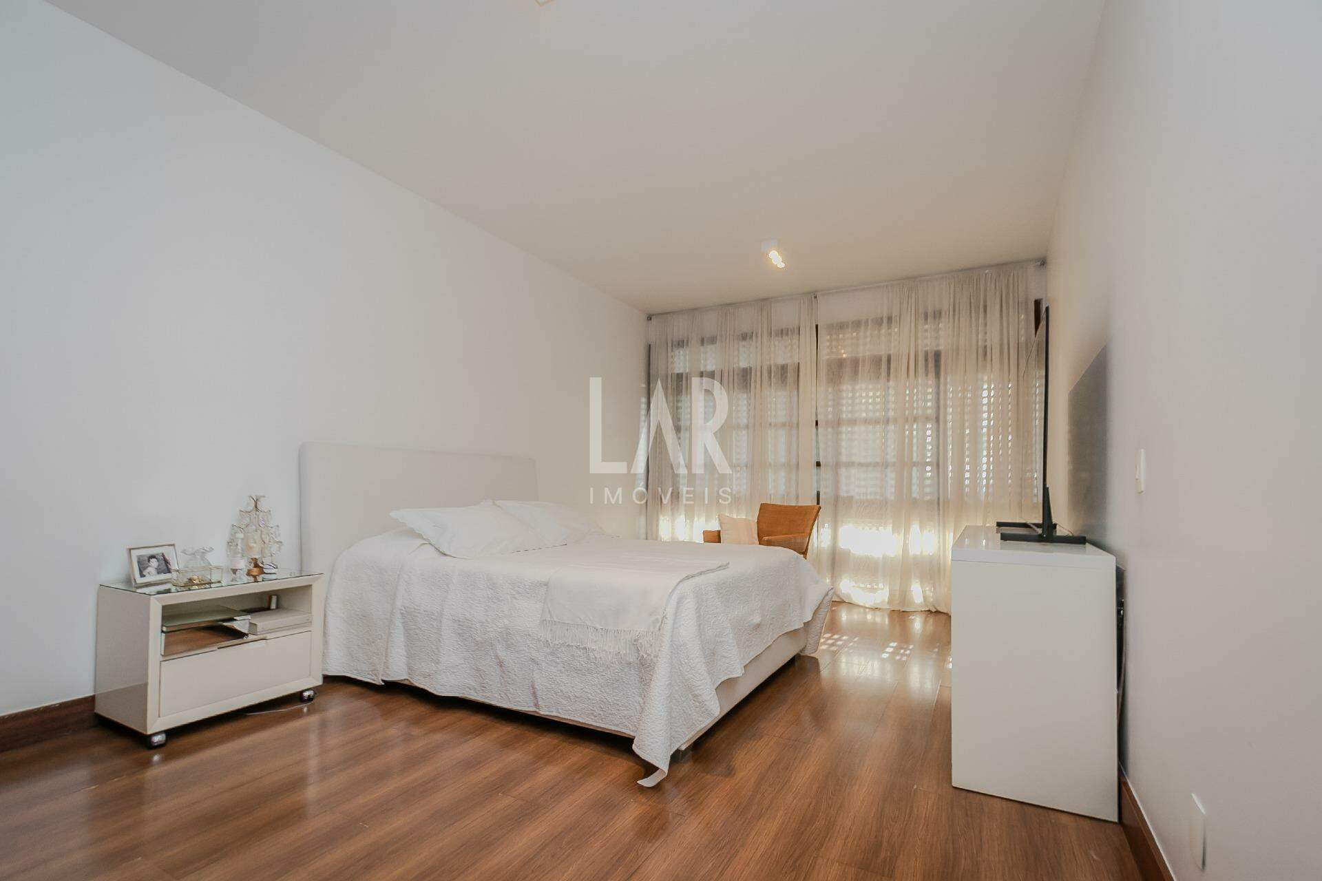 Casa de 7 quartos à venda, São José, Belo Horizonte - MG