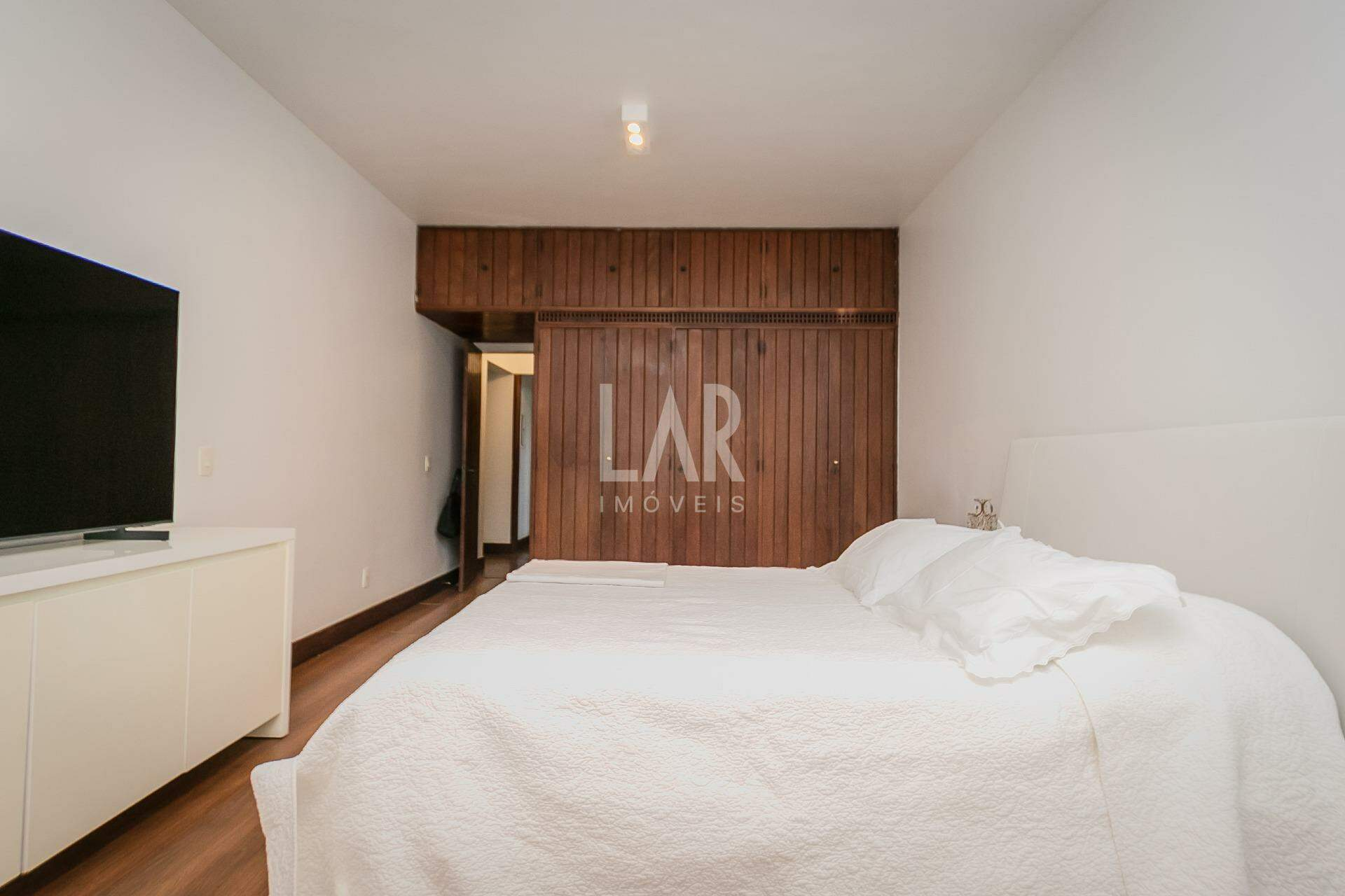 Casa de 7 quartos à venda, São José, Belo Horizonte - MG