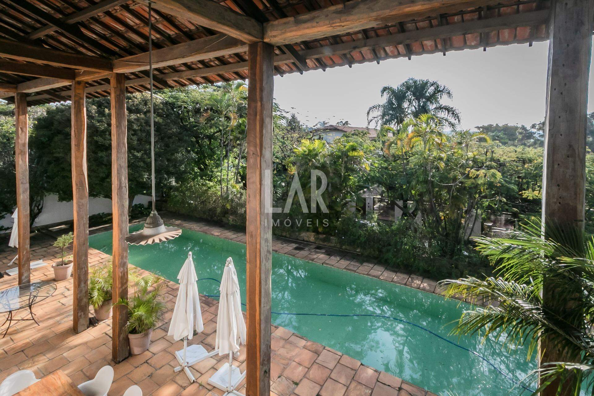 Casa de 7 quartos à venda, São José, Belo Horizonte - MG