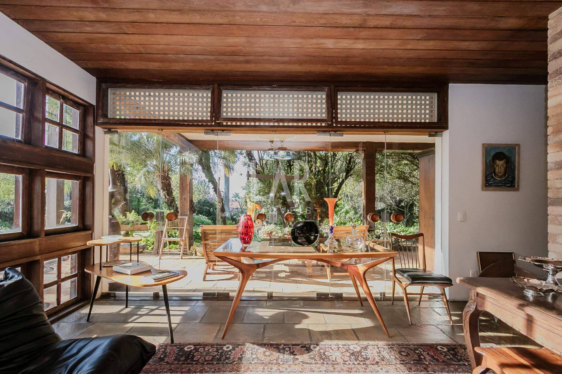 Casa de 7 quartos à venda, São José, Belo Horizonte - MG