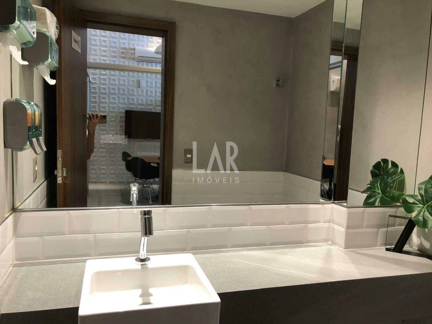 Apartamento de 2 quartos para alugar, Lourdes, Belo Horizonte - MG