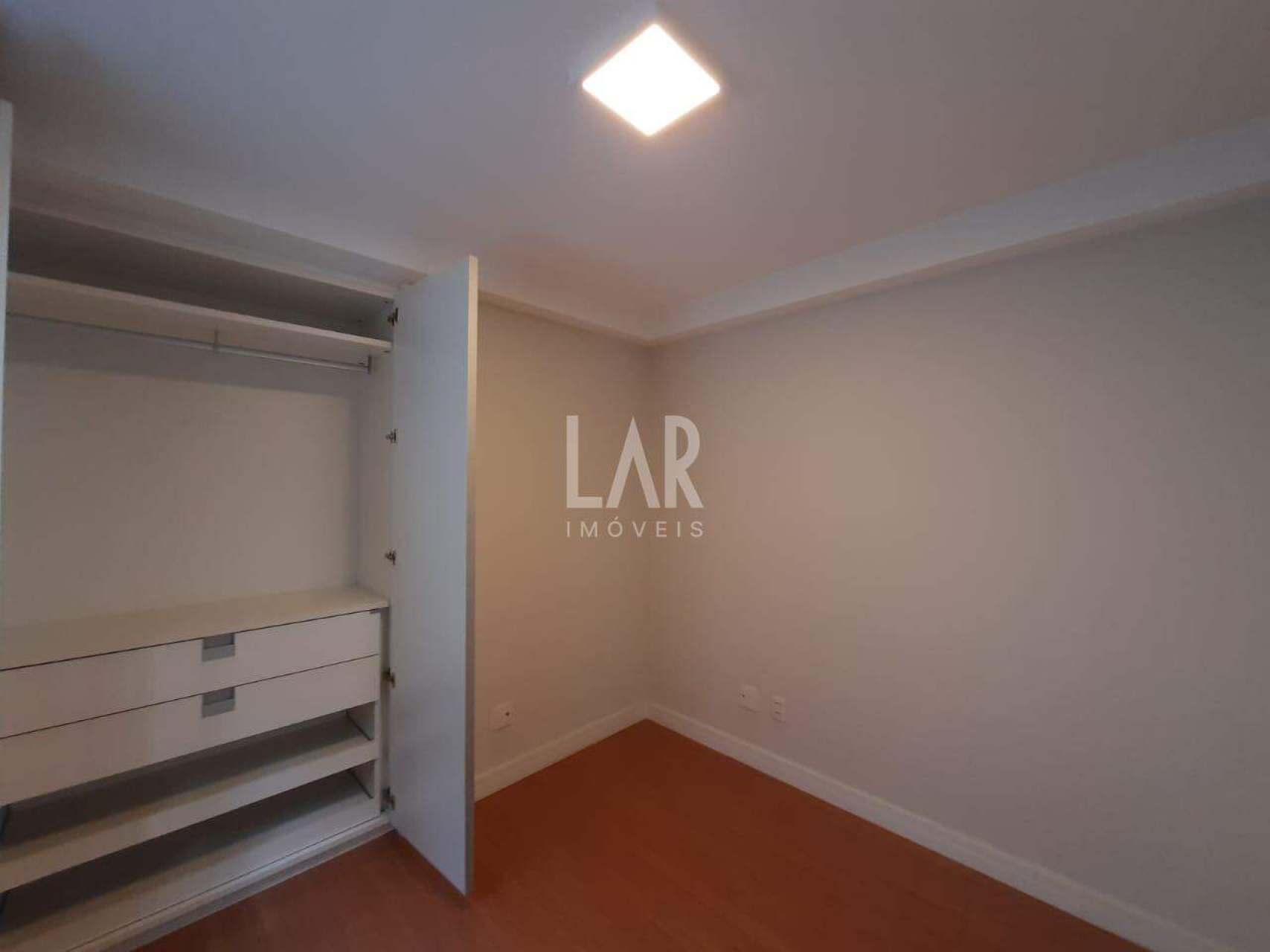 Apartamento de 2 quartos para alugar, Lourdes, Belo Horizonte - MG