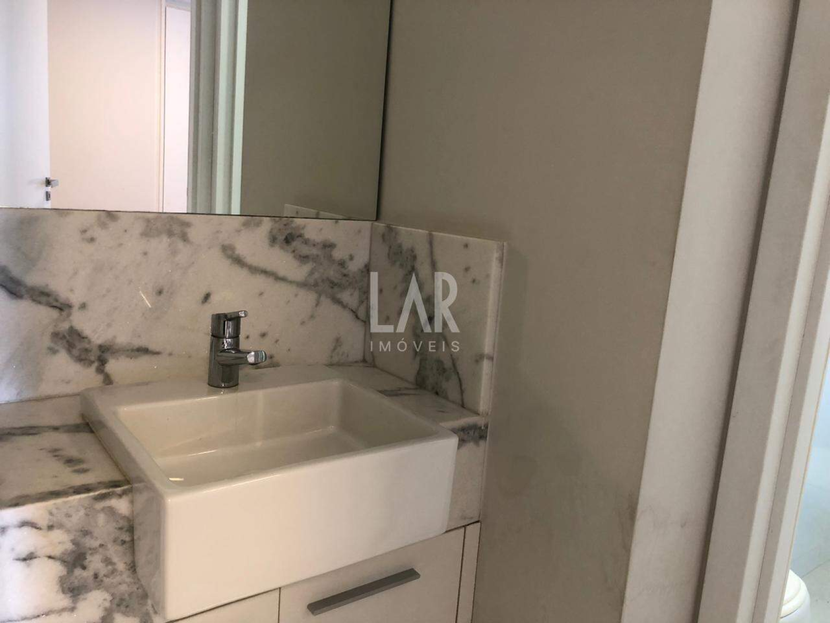 Apartamento de 2 quartos para alugar, Lourdes, Belo Horizonte - MG