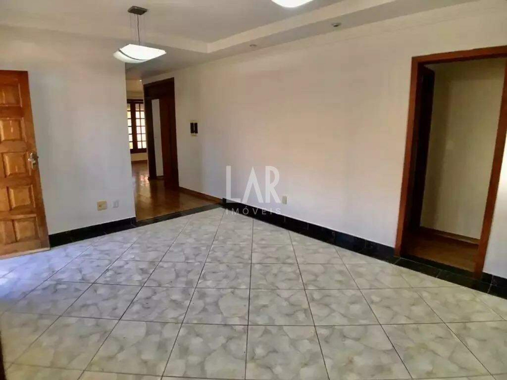Casa de 3 quartos à venda, Estoril, Belo Horizonte - MG