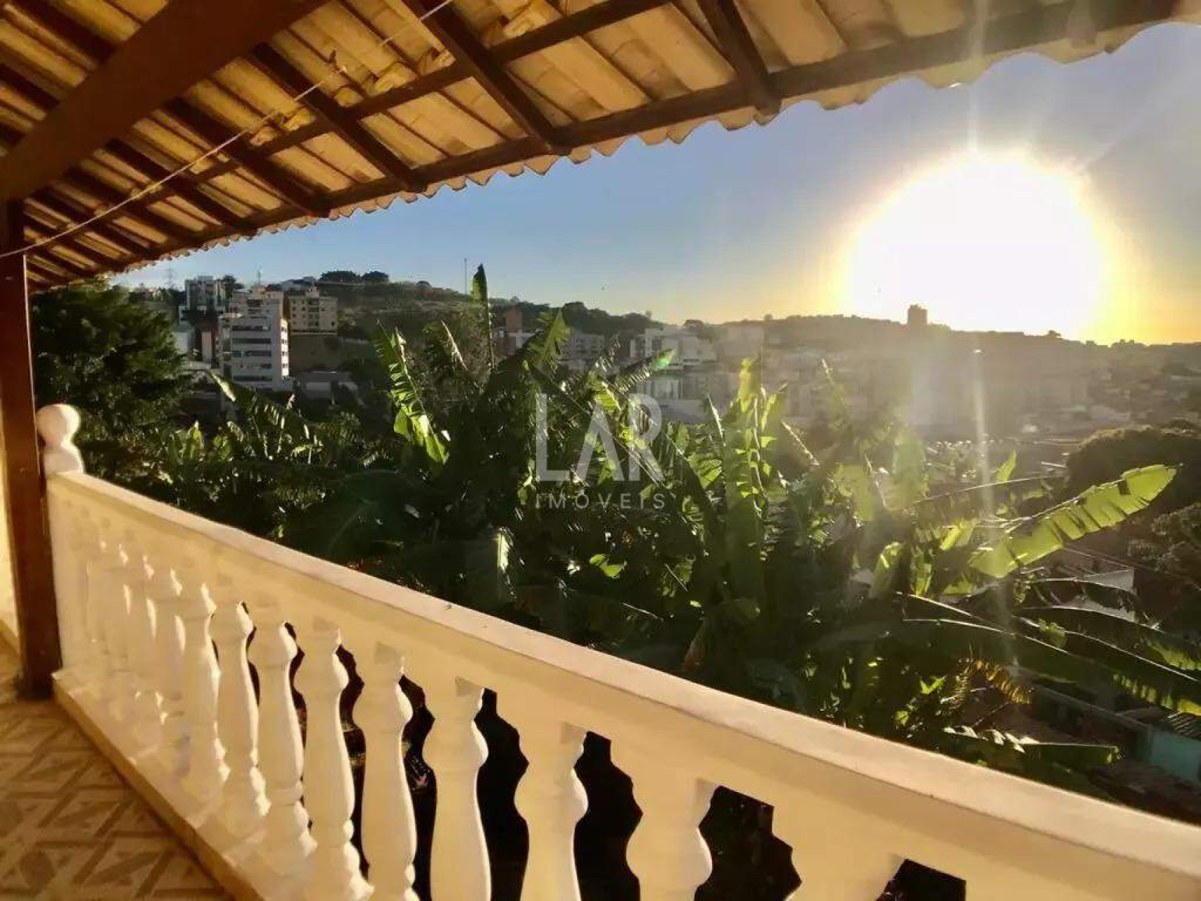 Casa de 3 quartos à venda, Estoril, Belo Horizonte - MG