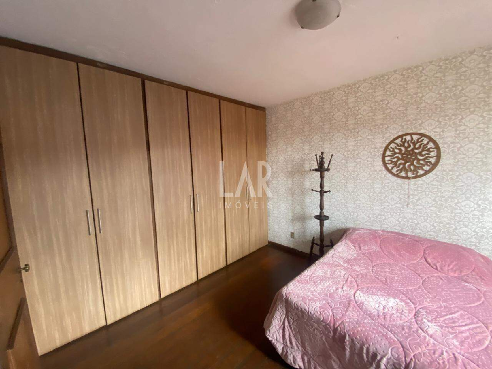Casa de 4 quartos à venda, Camargos, Belo Horizonte - MG
