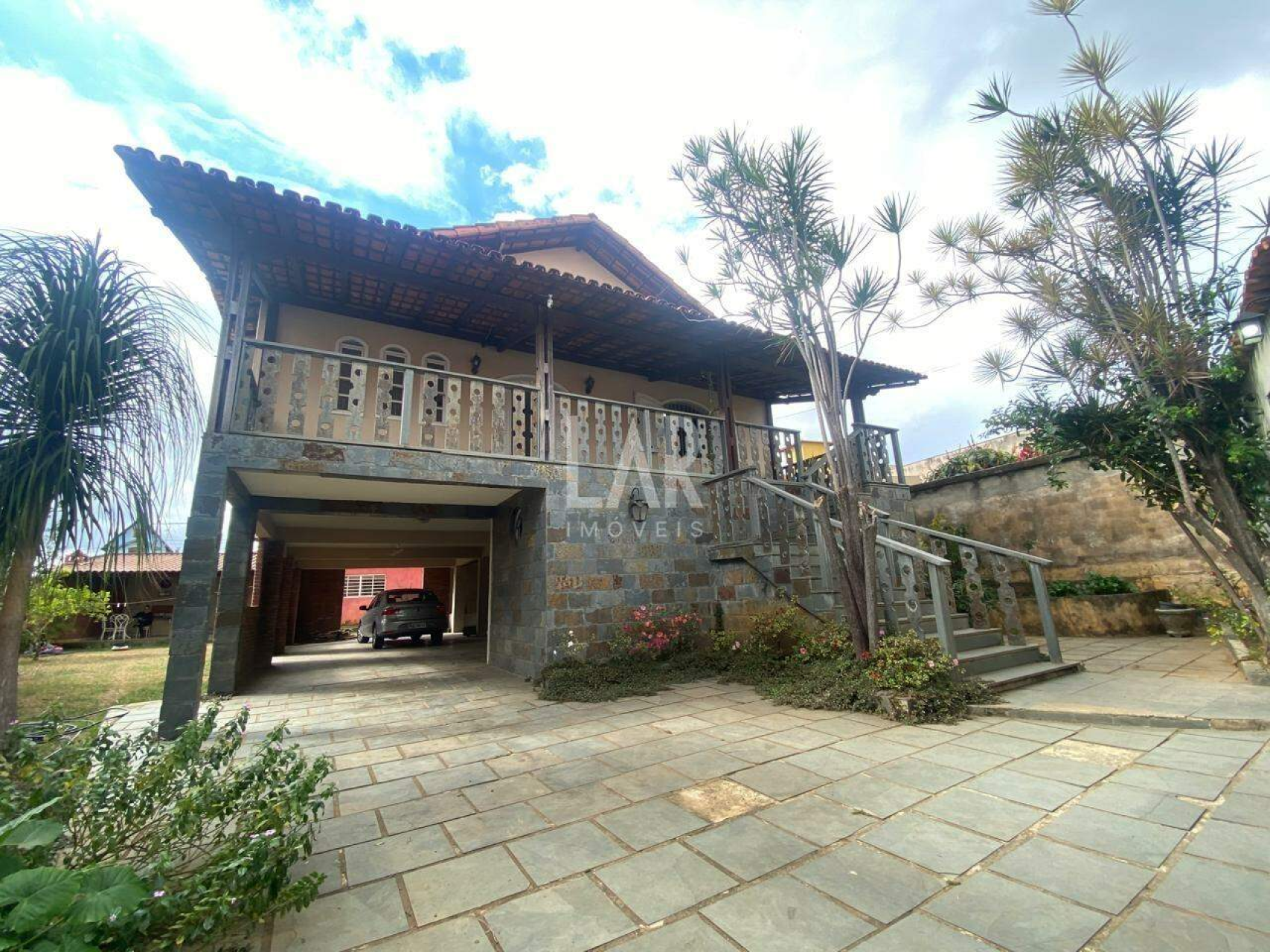 Casa de 4 quartos à venda, Camargos, Belo Horizonte - MG