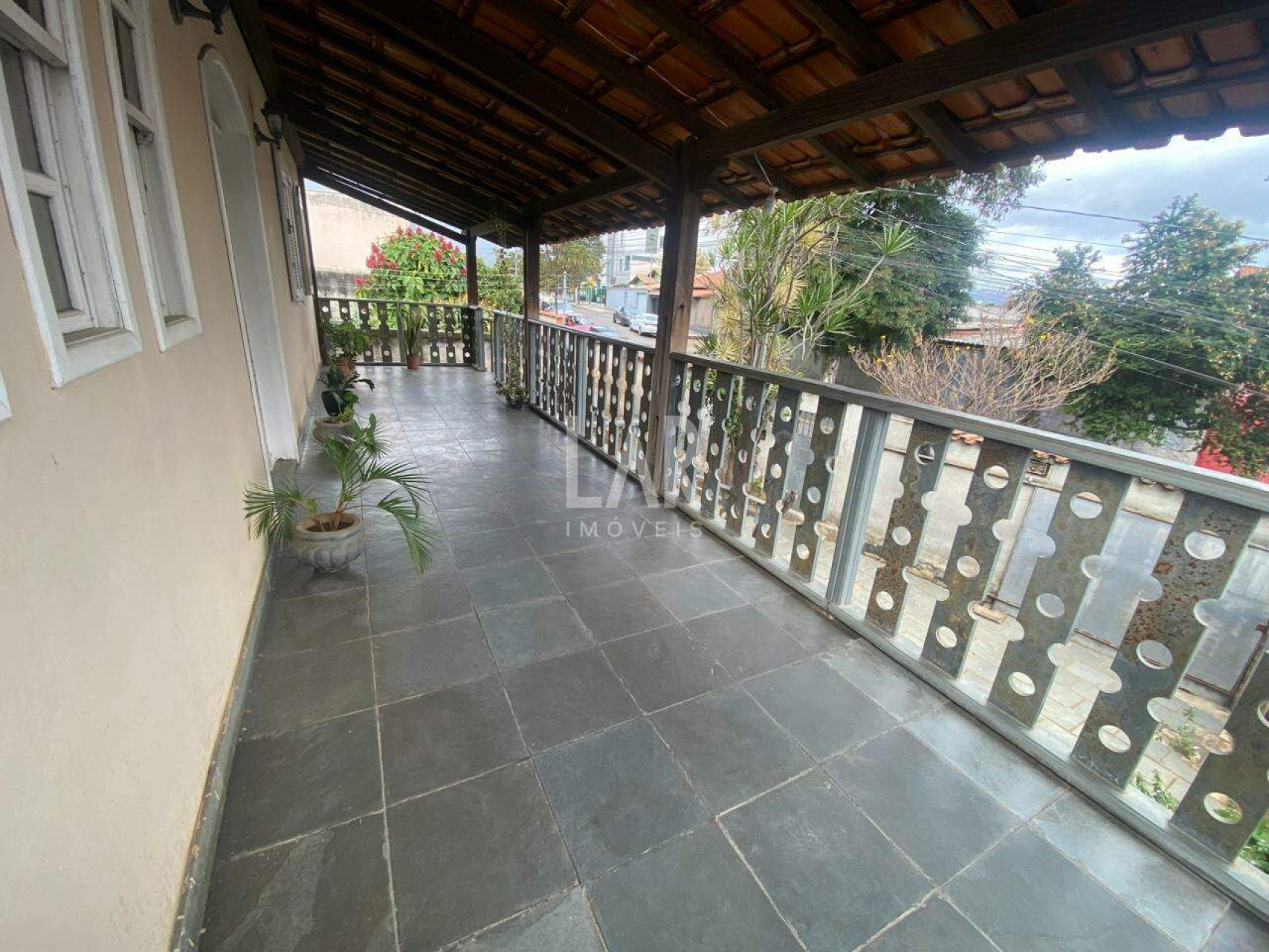 Casa de 4 quartos à venda, Camargos, Belo Horizonte - MG