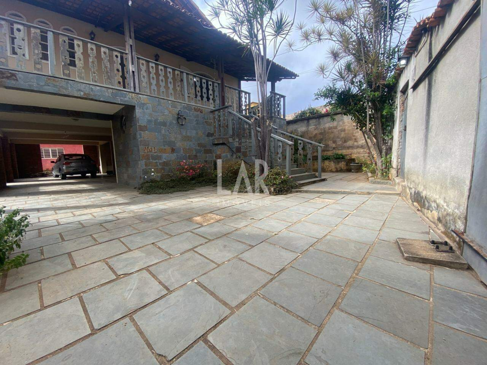 Casa de 4 quartos à venda, Camargos, Belo Horizonte - MG
