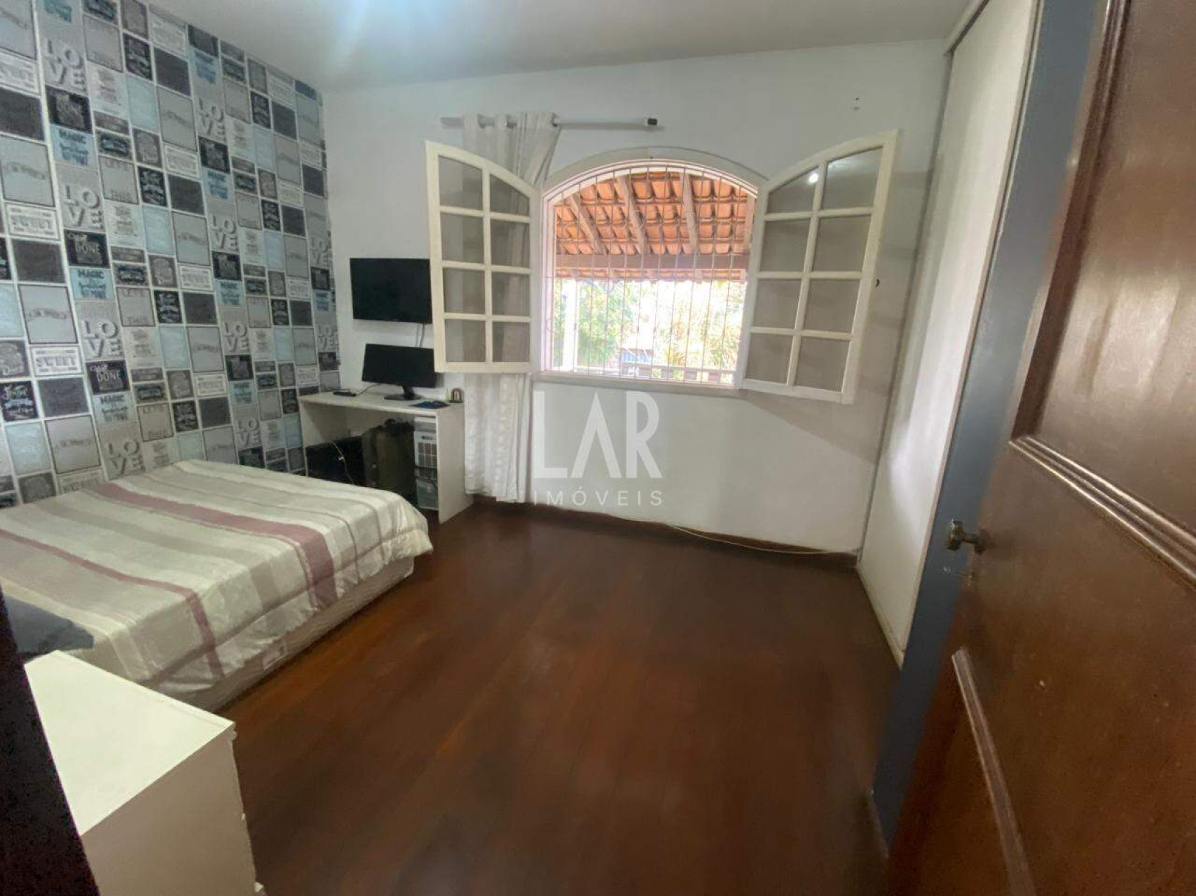 Casa de 4 quartos à venda, Camargos, Belo Horizonte - MG