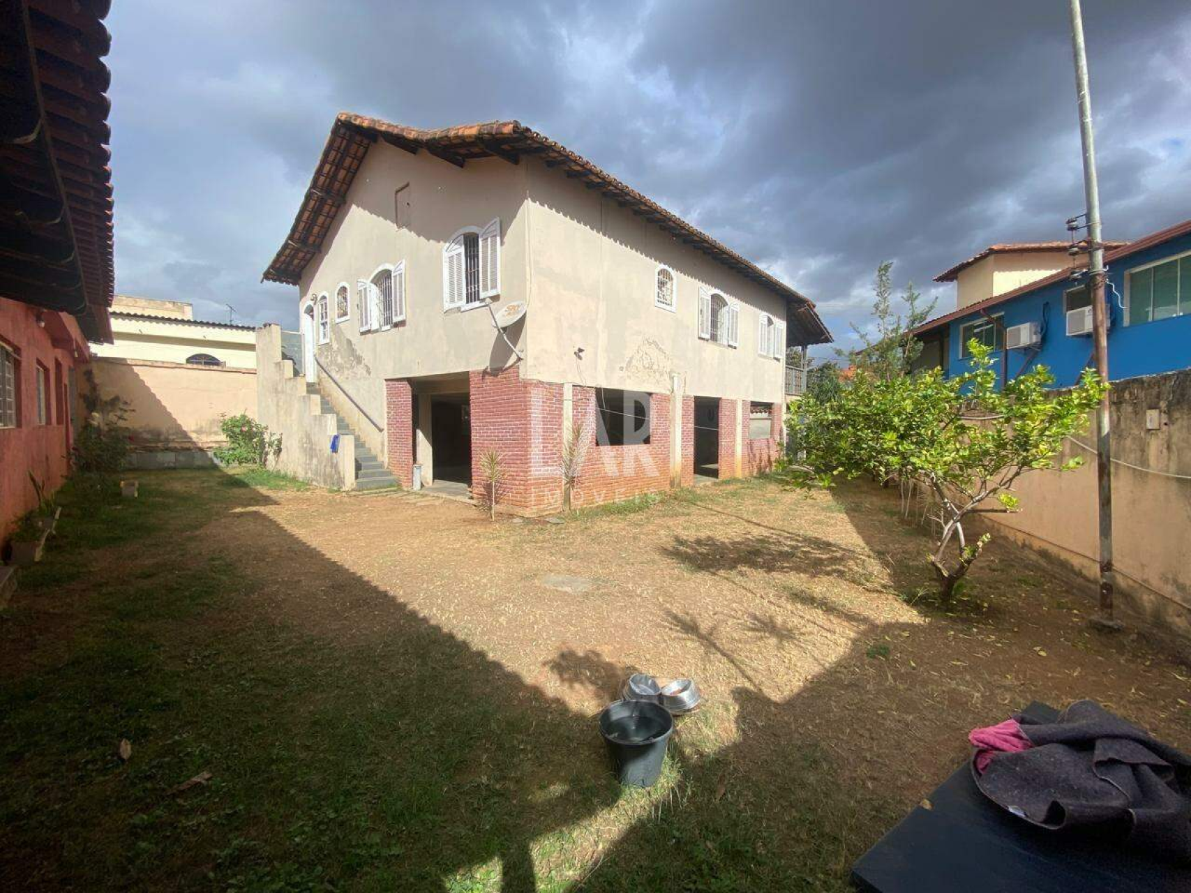 Casa de 4 quartos à venda, Camargos, Belo Horizonte - MG