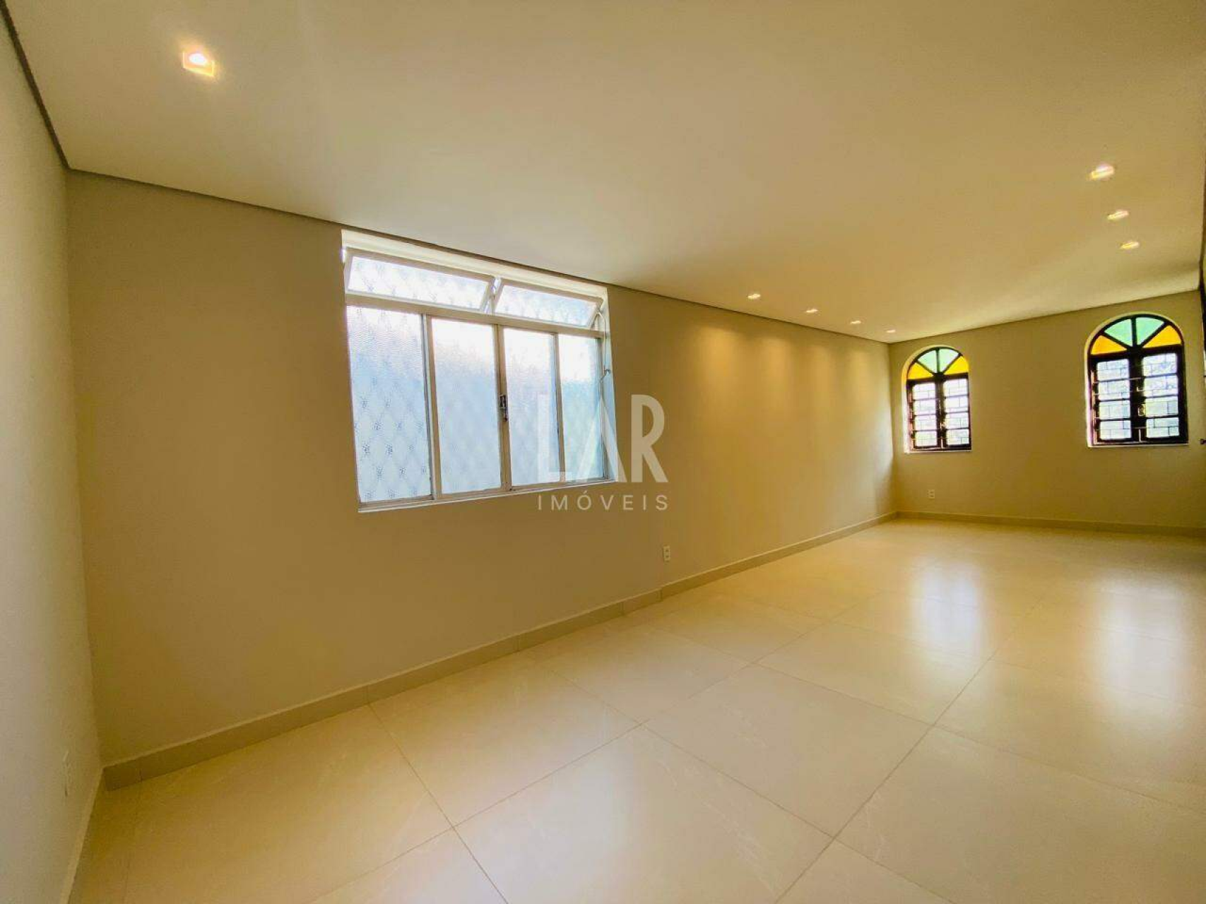 Casa de 4 quartos à venda, Salgado Filho, Belo Horizonte - MG