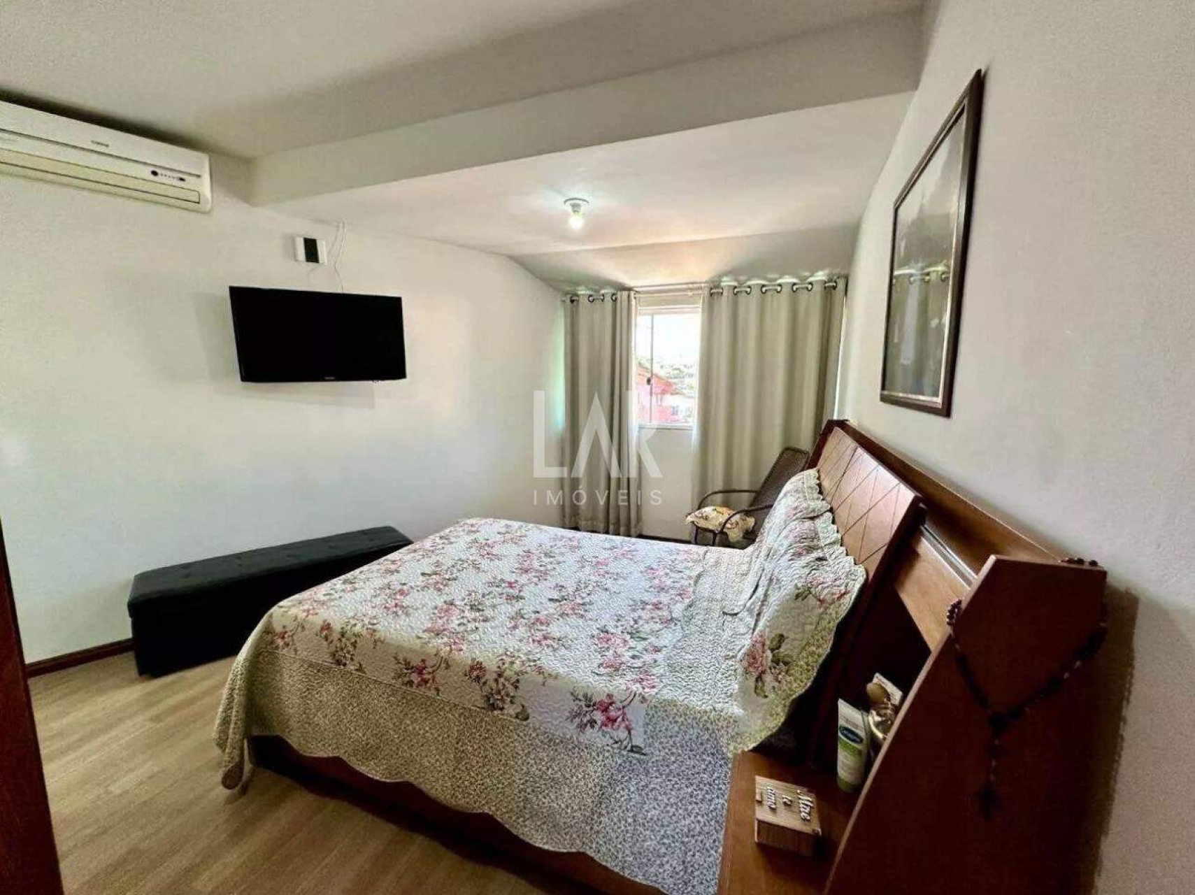 Casa Geminada de 5 quartos à venda, João Pinheiro, Belo Horizonte - MG