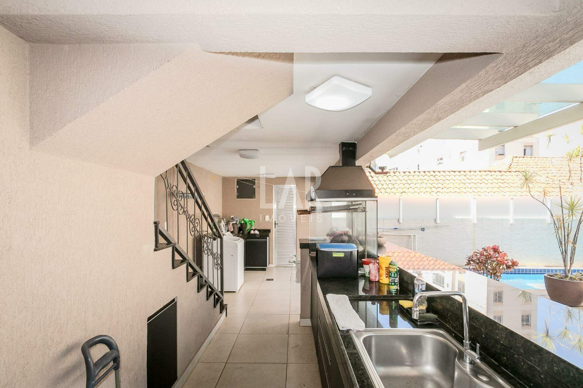 Casa de 5 quartos à venda, Floresta, Belo Horizonte - MG