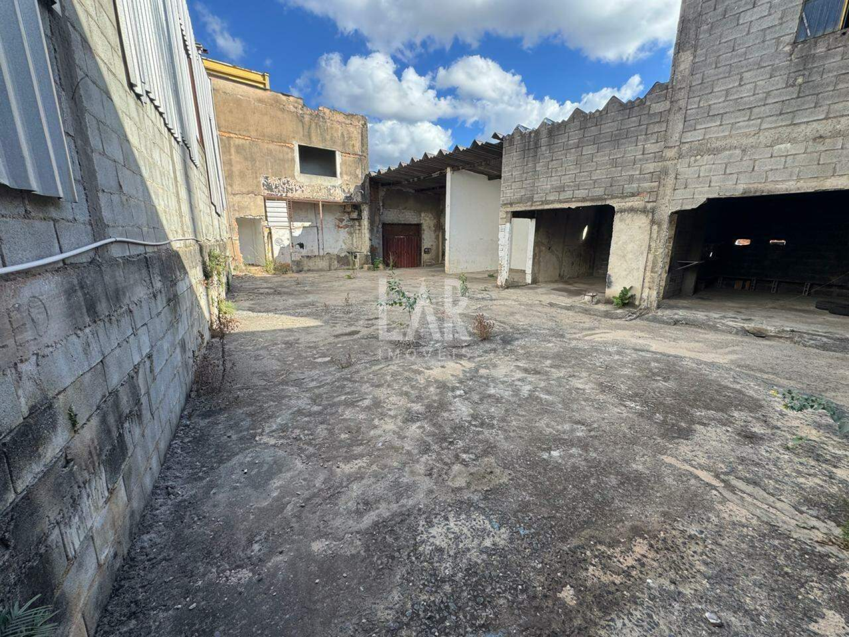 Galpão à venda, Jardim Industrial, Contagem - MG