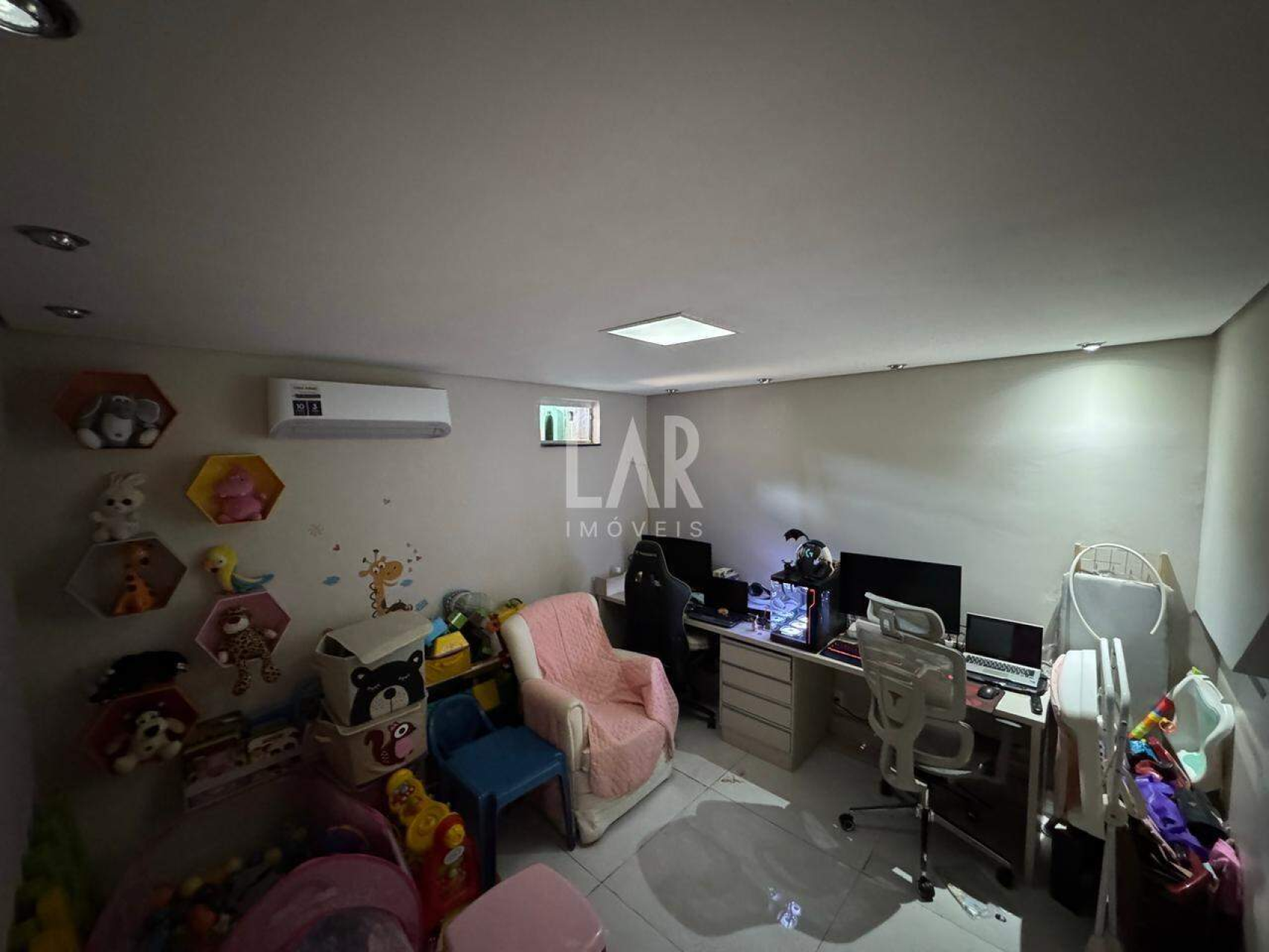 Casa de 3 quartos à venda, Santa Amélia, Belo Horizonte - MG
