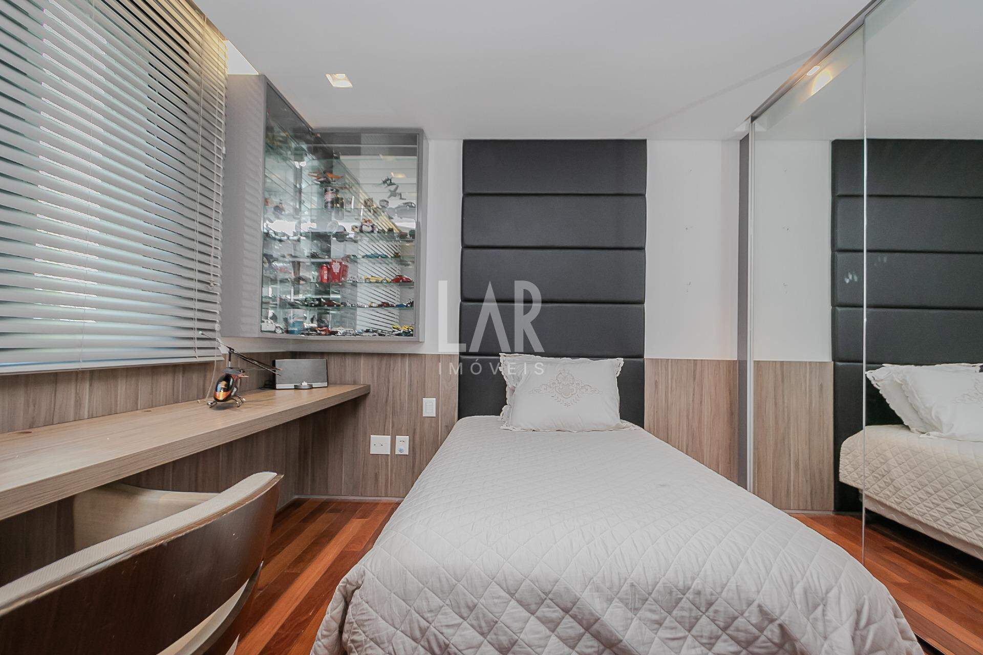 Apartamento de 4 quartos à venda, Belvedere, Belo Horizonte - MG