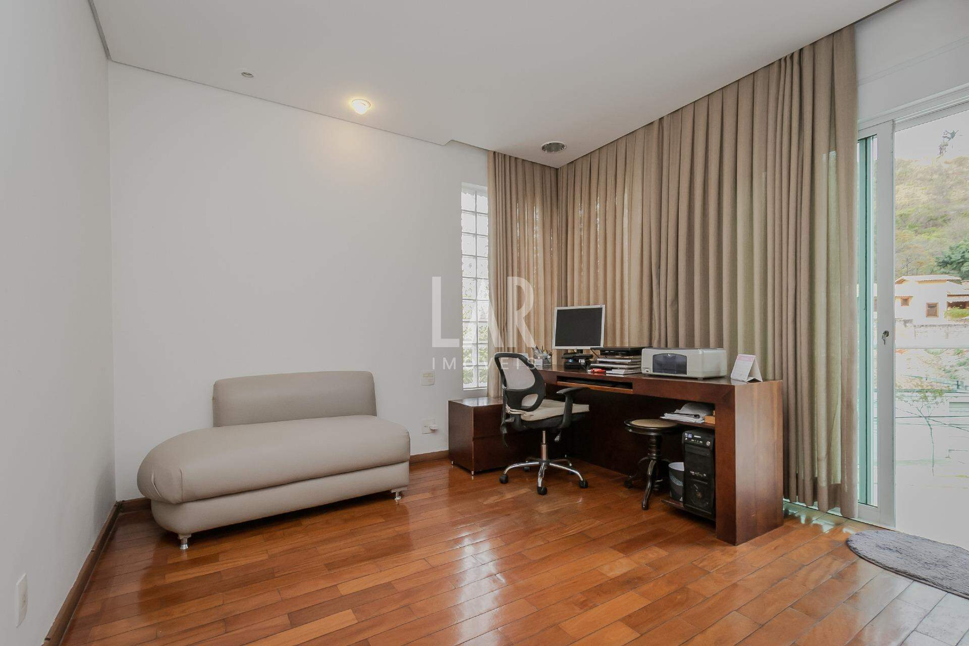 Casa de 5 quartos à venda, São Bento, Belo Horizonte - MG