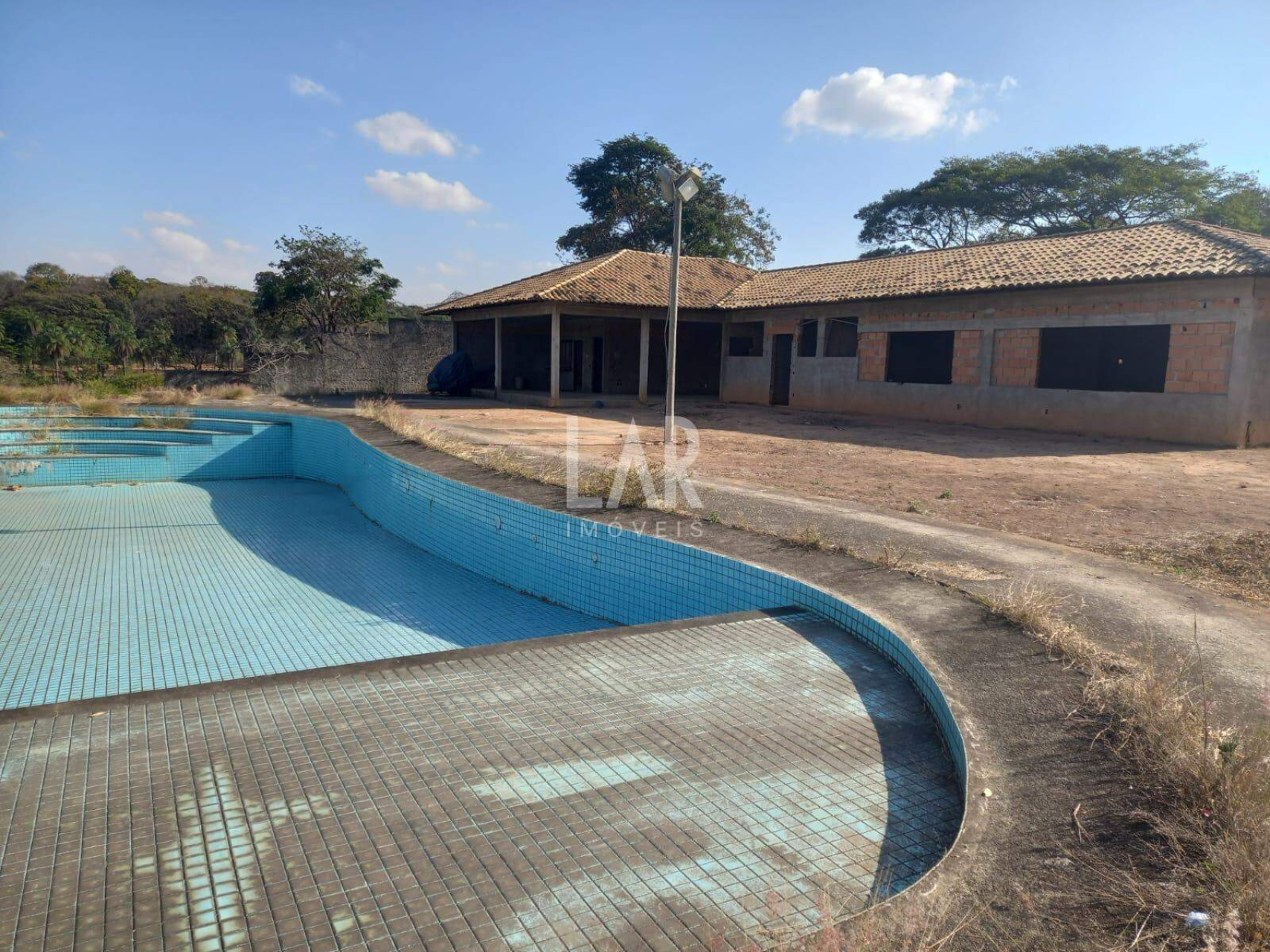 Casa de 5 quartos à venda, Braúnas, Belo Horizonte - MG