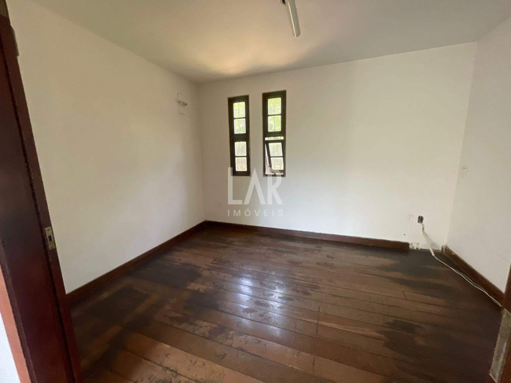 Casa de 5 quartos à venda, São Bento, Belo Horizonte - MG