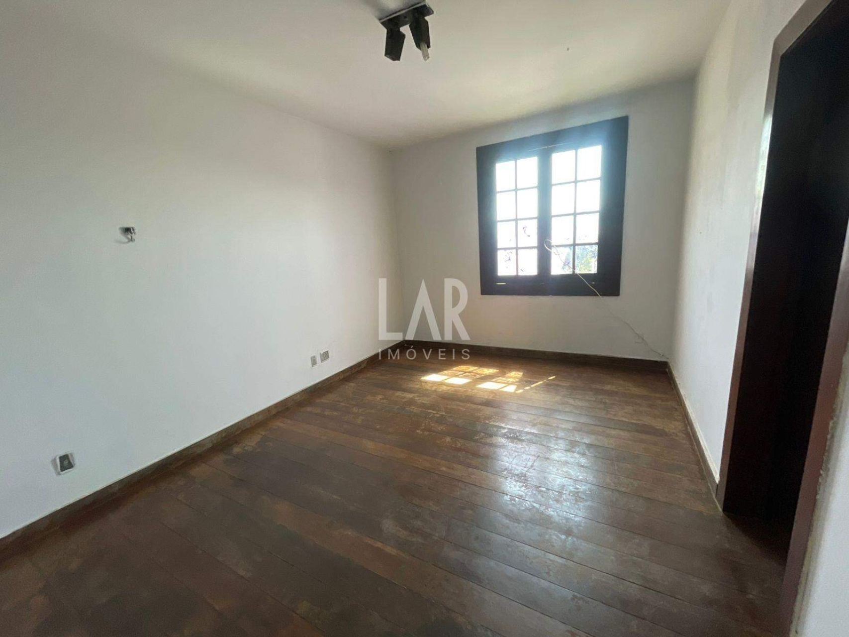 Casa de 5 quartos à venda, São Bento, Belo Horizonte - MG