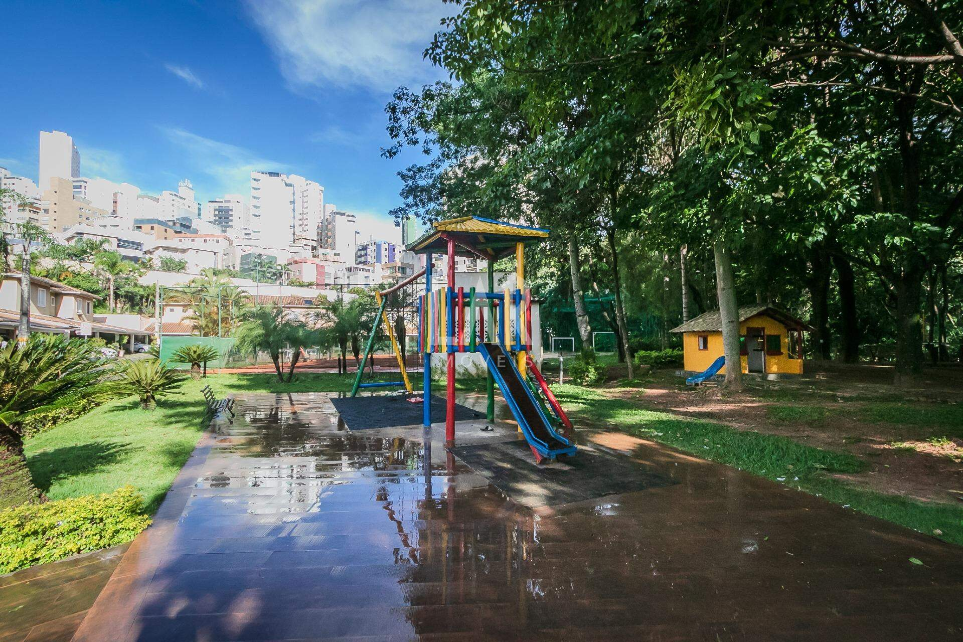Casa de 3 quartos à venda, Buritis, Belo Horizonte - MG